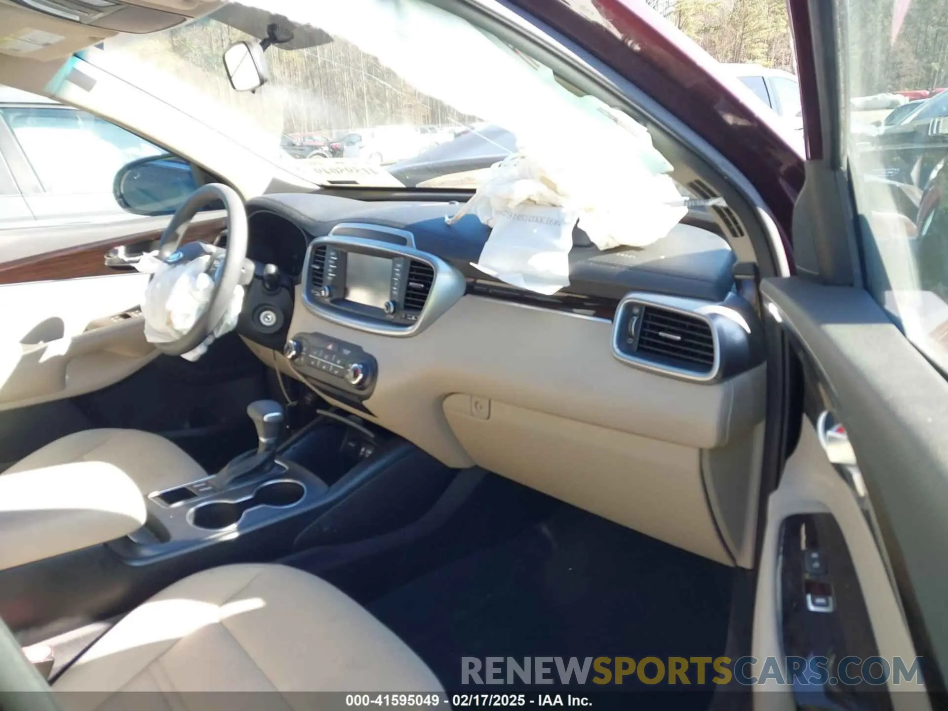 5 fotografías del automóvil dañado 5XYPG4A34LG643072 KIA SORENTO 2020