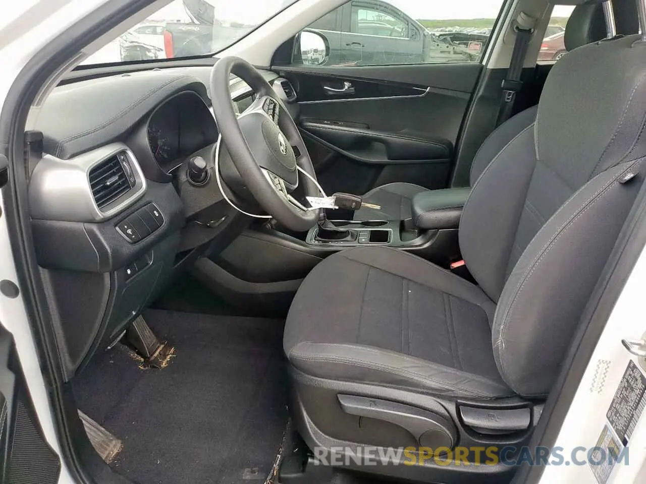 7 fotografías del automóvil dañado 5XYPG4A34LG647476 KIA SORENTO 2020