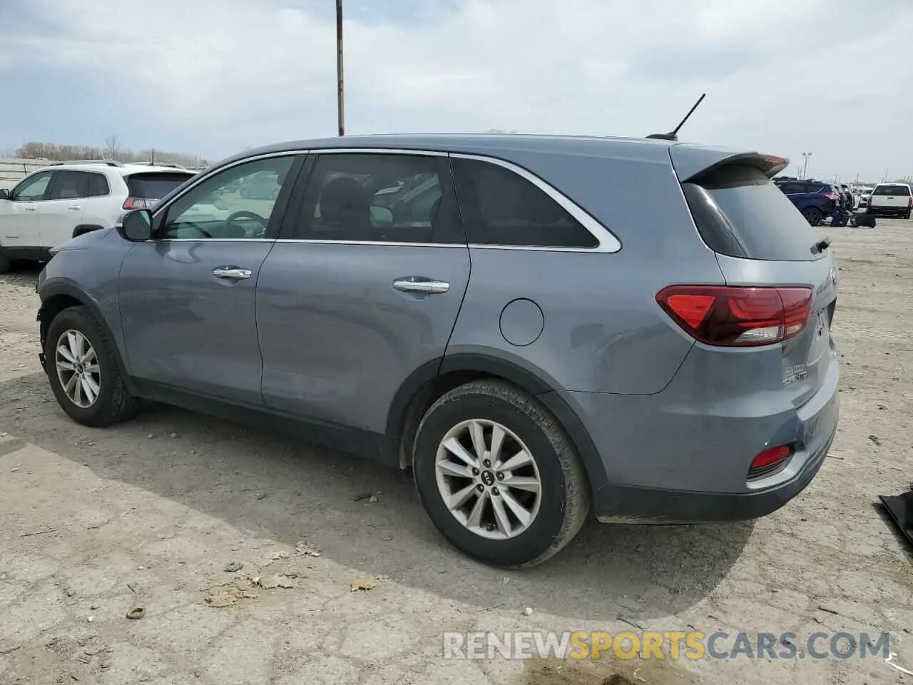 2 fotografías del automóvil dañado 5XYPG4A34LG648434 KIA SORENTO 2020