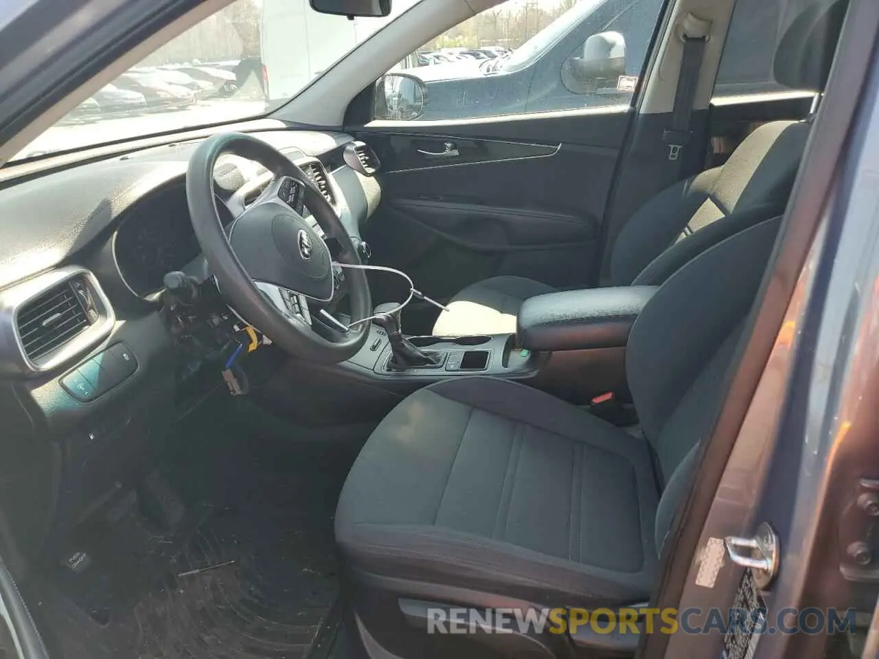 7 fotografías del automóvil dañado 5XYPG4A34LG657490 KIA SORENTO 2020