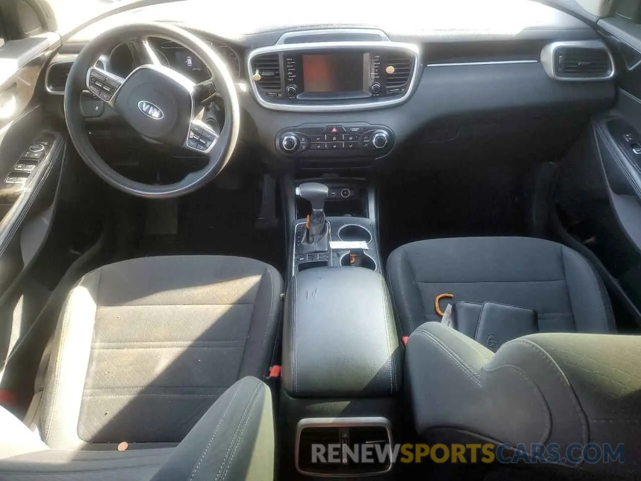 8 fotografías del automóvil dañado 5XYPG4A35LG654114 KIA SORENTO 2020