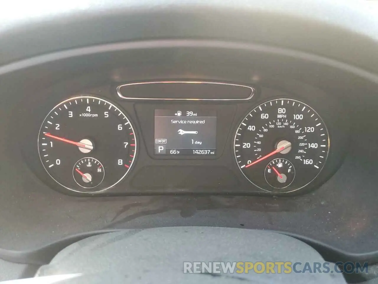 9 fotografías del automóvil dañado 5XYPG4A36LG633725 KIA SORENTO 2020