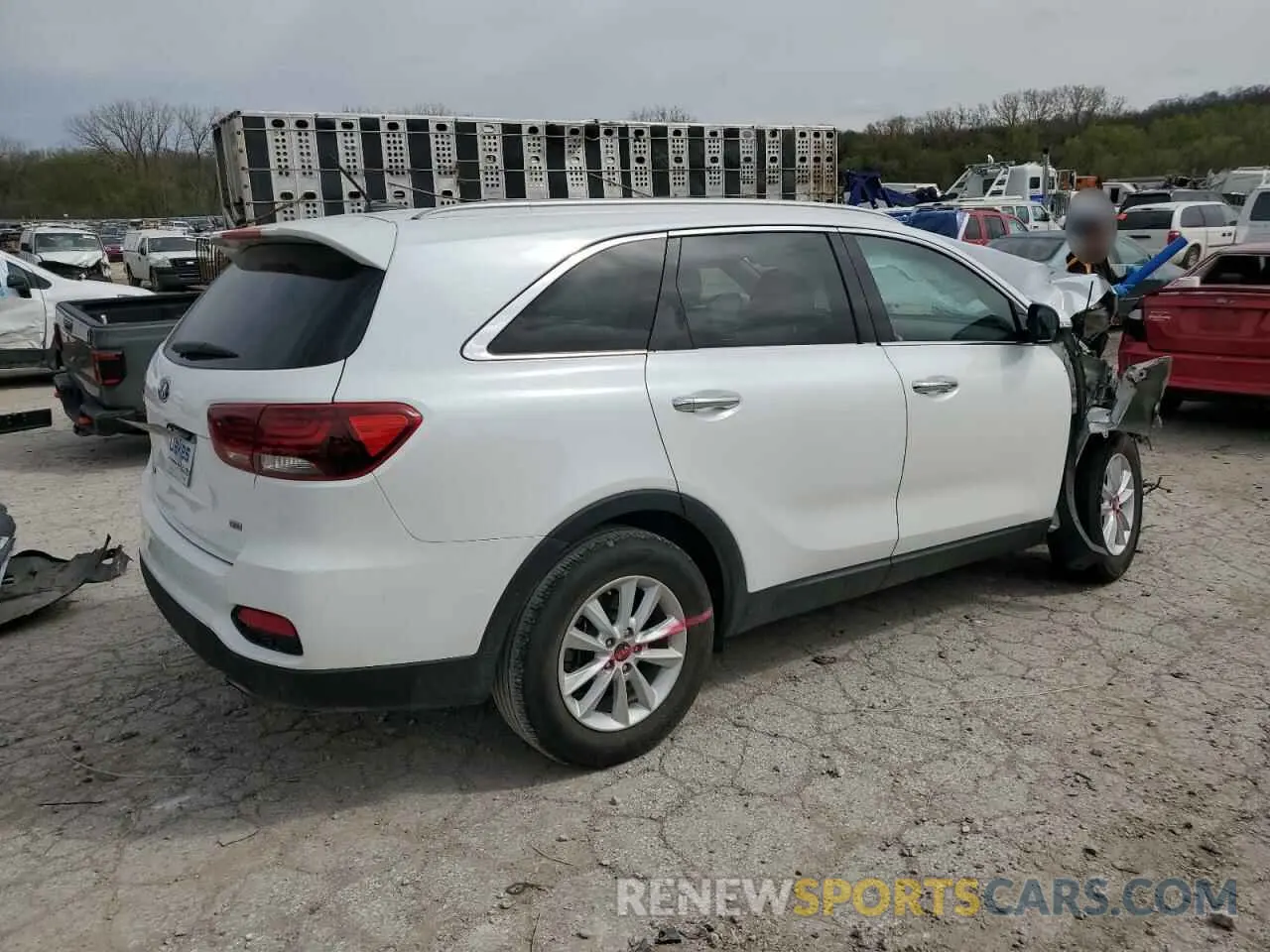 3 fotografías del automóvil dañado 5XYPG4A36LG663775 KIA SORENTO 2020