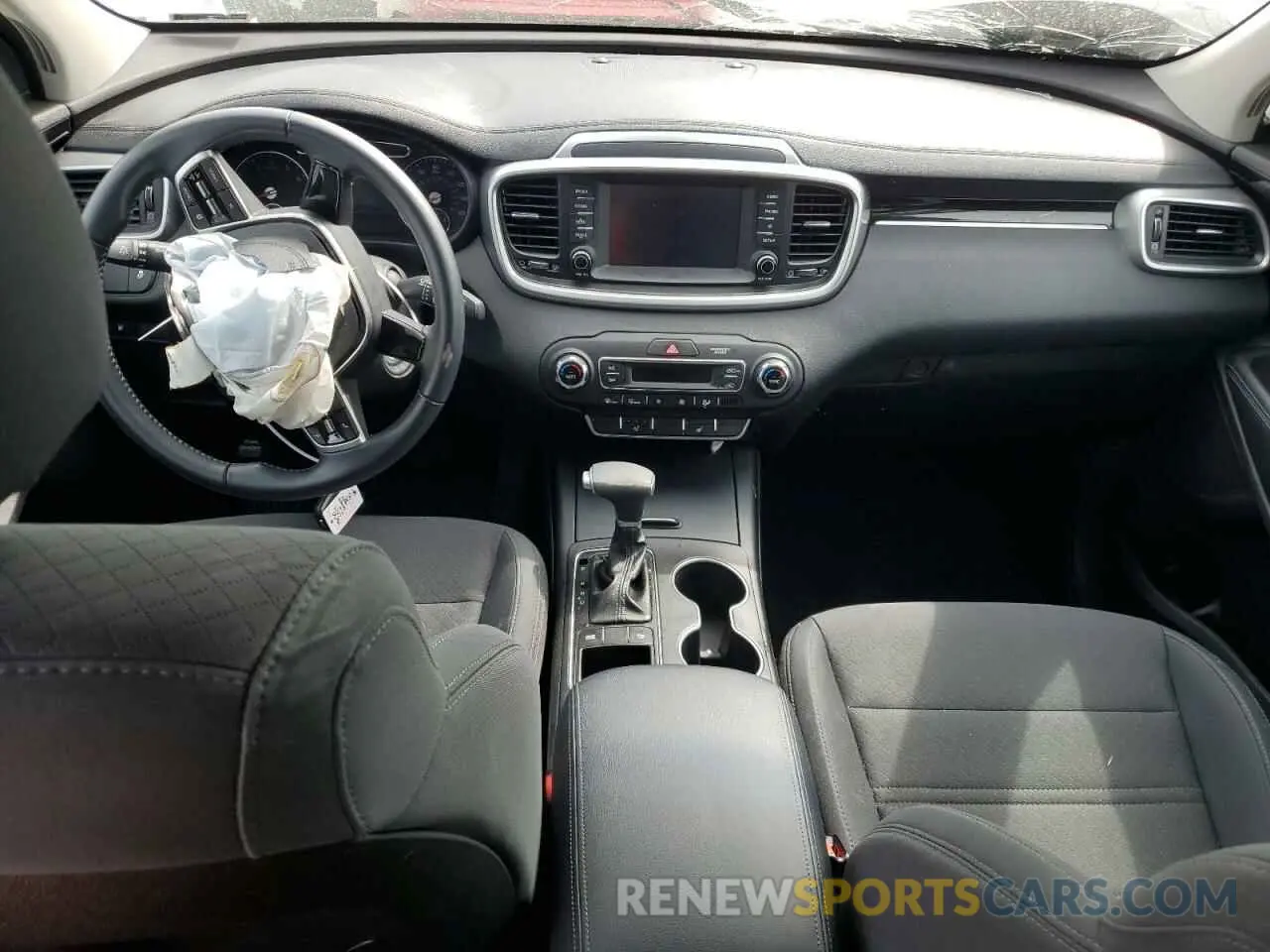 8 fotografías del automóvil dañado 5XYPG4A36LG663775 KIA SORENTO 2020