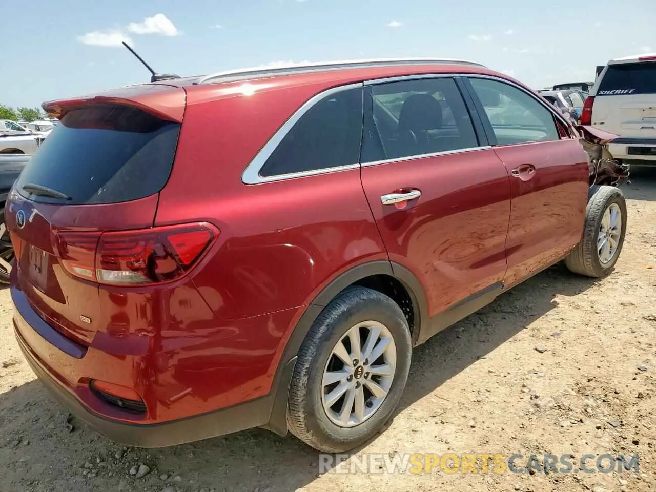 3 fotografías del automóvil dañado 5XYPG4A36LG673089 KIA SORENTO 2020