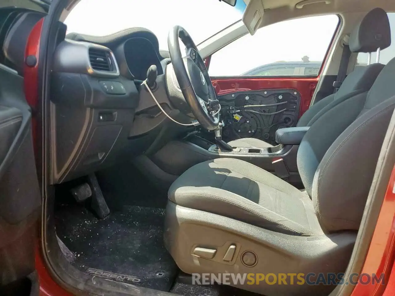 7 fotografías del automóvil dañado 5XYPG4A36LG673089 KIA SORENTO 2020