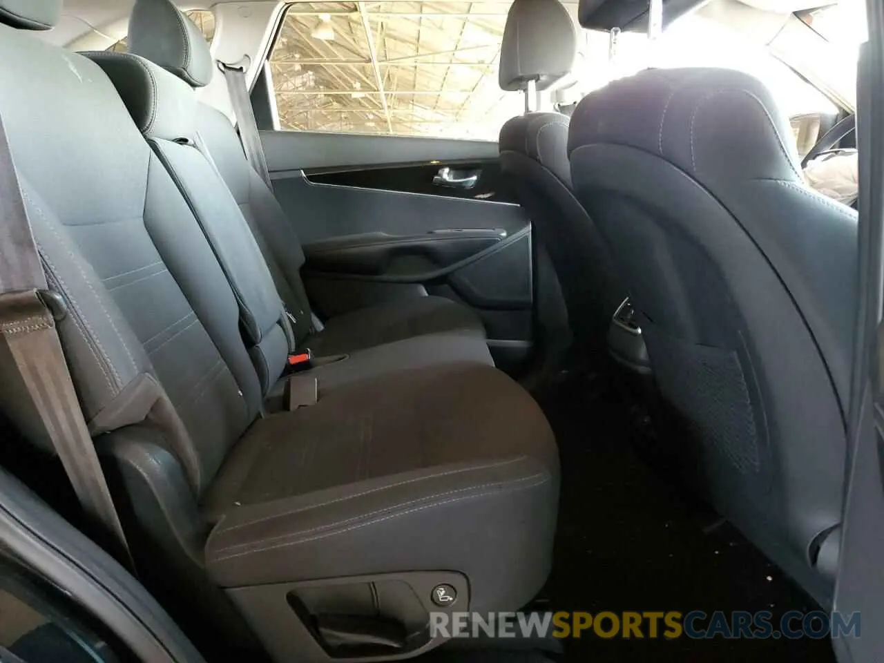 10 fotografías del automóvil dañado 5XYPG4A36LG690006 KIA SORENTO 2020