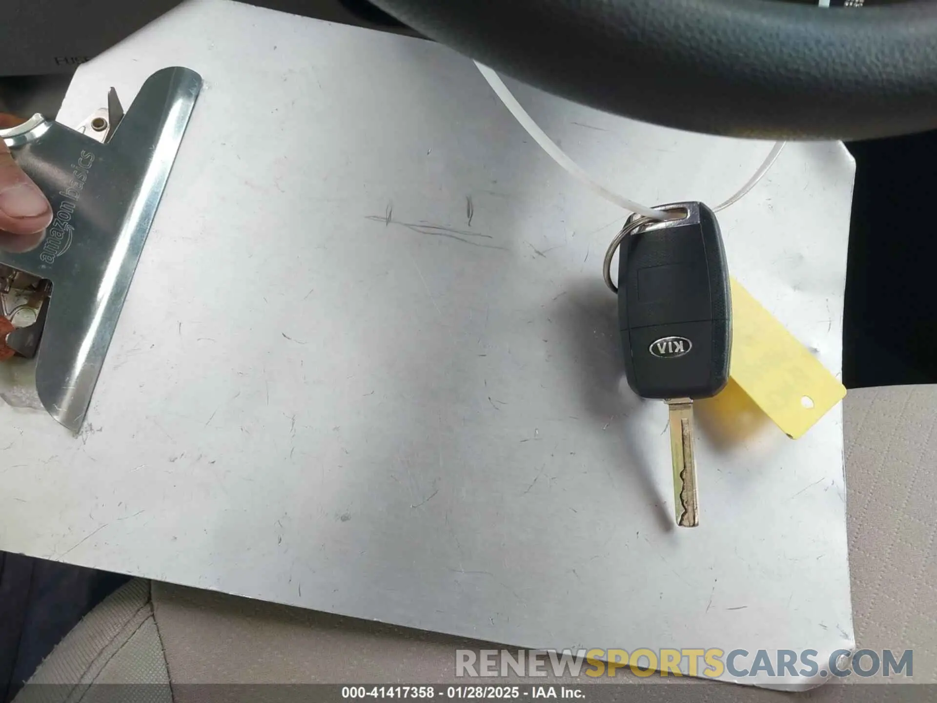 11 fotografías del automóvil dañado 5XYPG4A37LG628159 KIA SORENTO 2020