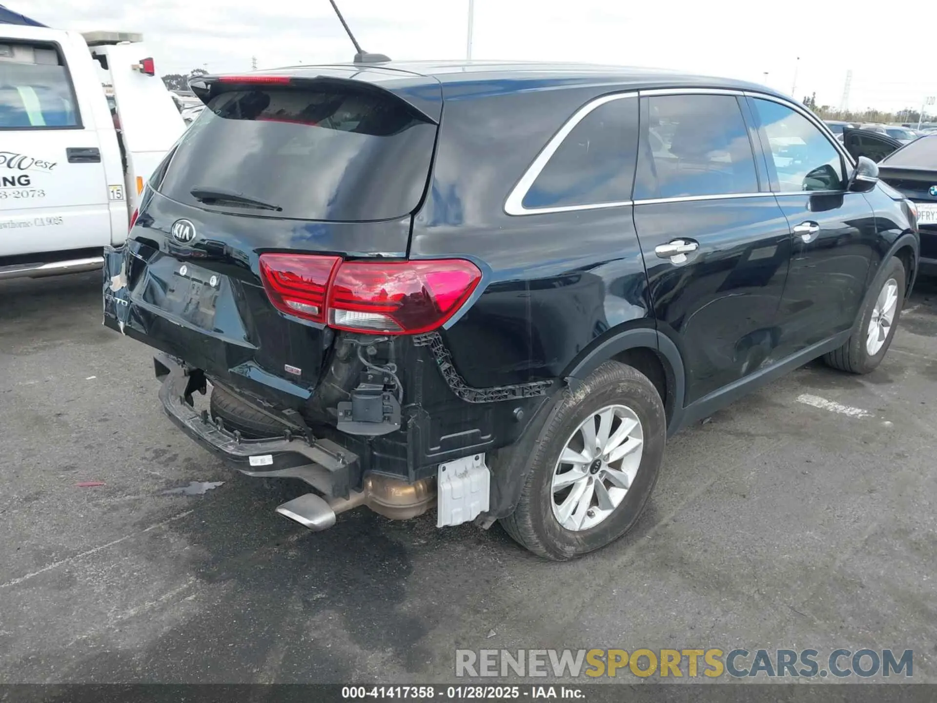 4 fotografías del automóvil dañado 5XYPG4A37LG628159 KIA SORENTO 2020