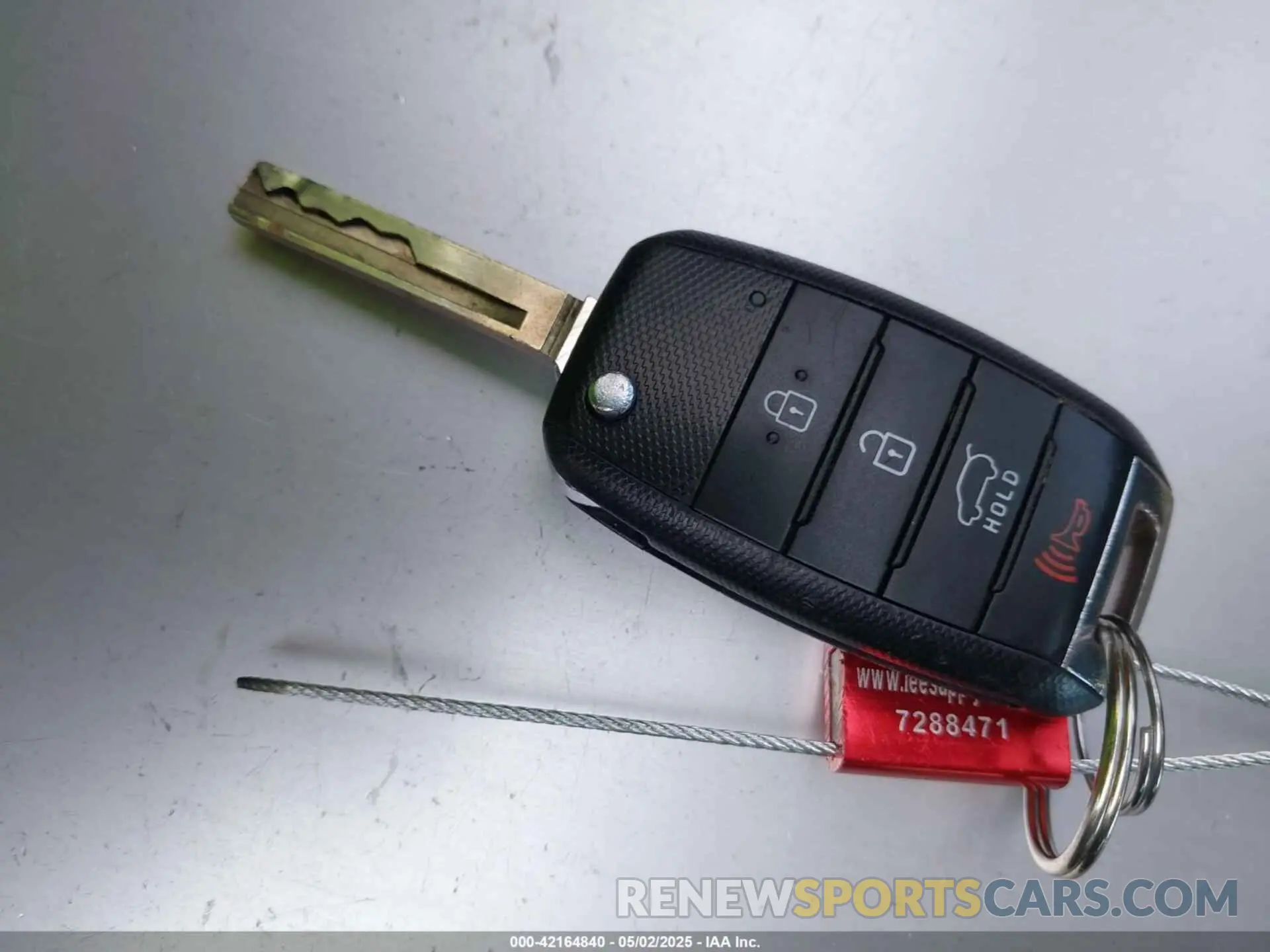 11 fotografías del automóvil dañado 5XYPG4A37LG657127 KIA SORENTO 2020