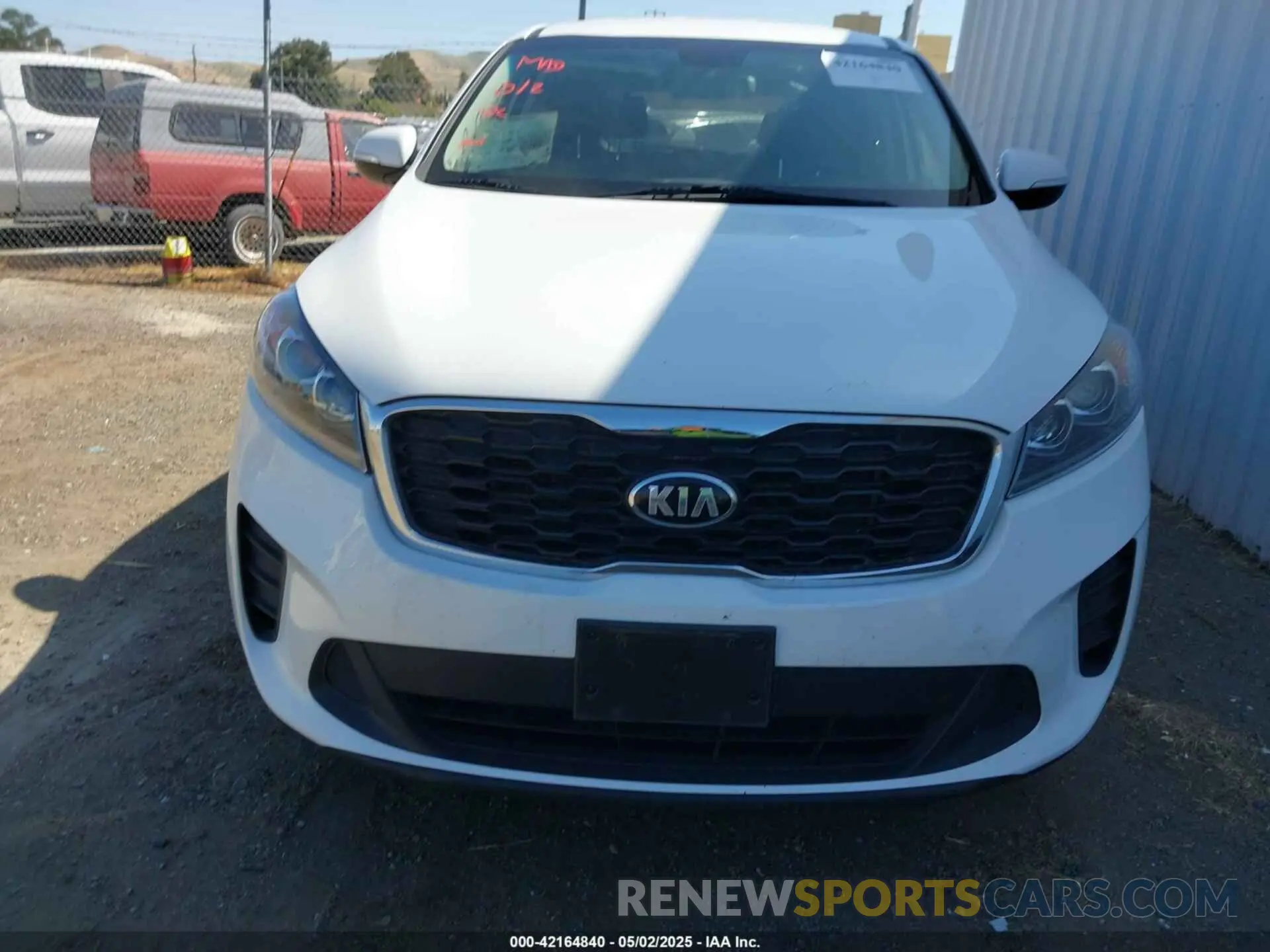 12 fotografías del automóvil dañado 5XYPG4A37LG657127 KIA SORENTO 2020