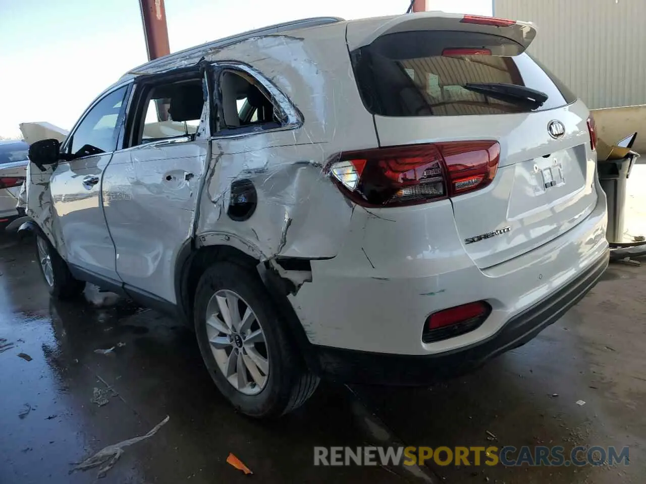 2 fotografías del automóvil dañado 5XYPG4A38LG644550 KIA SORENTO 2020