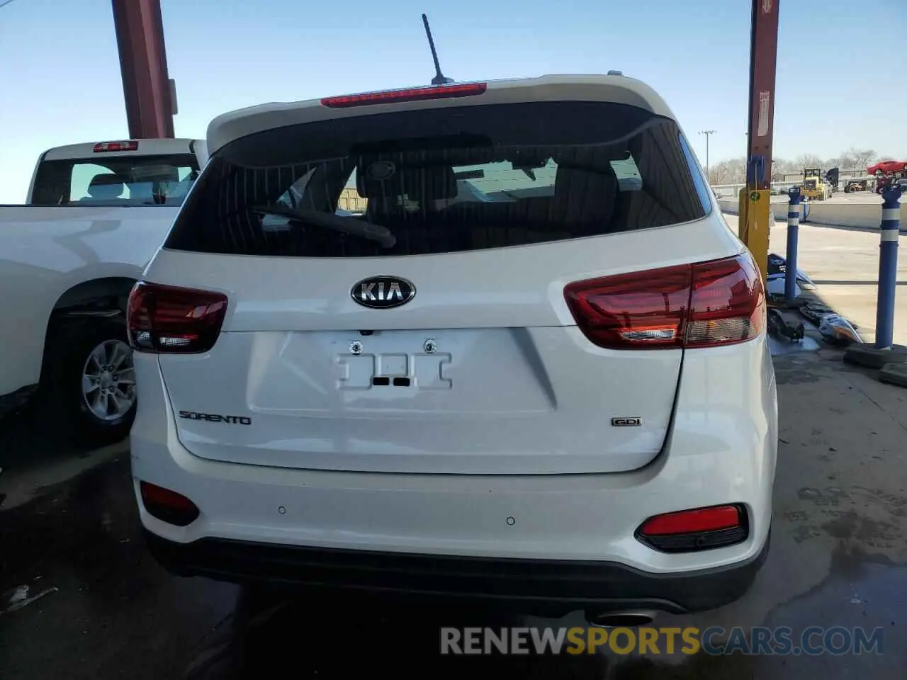 6 fotografías del automóvil dañado 5XYPG4A38LG644550 KIA SORENTO 2020