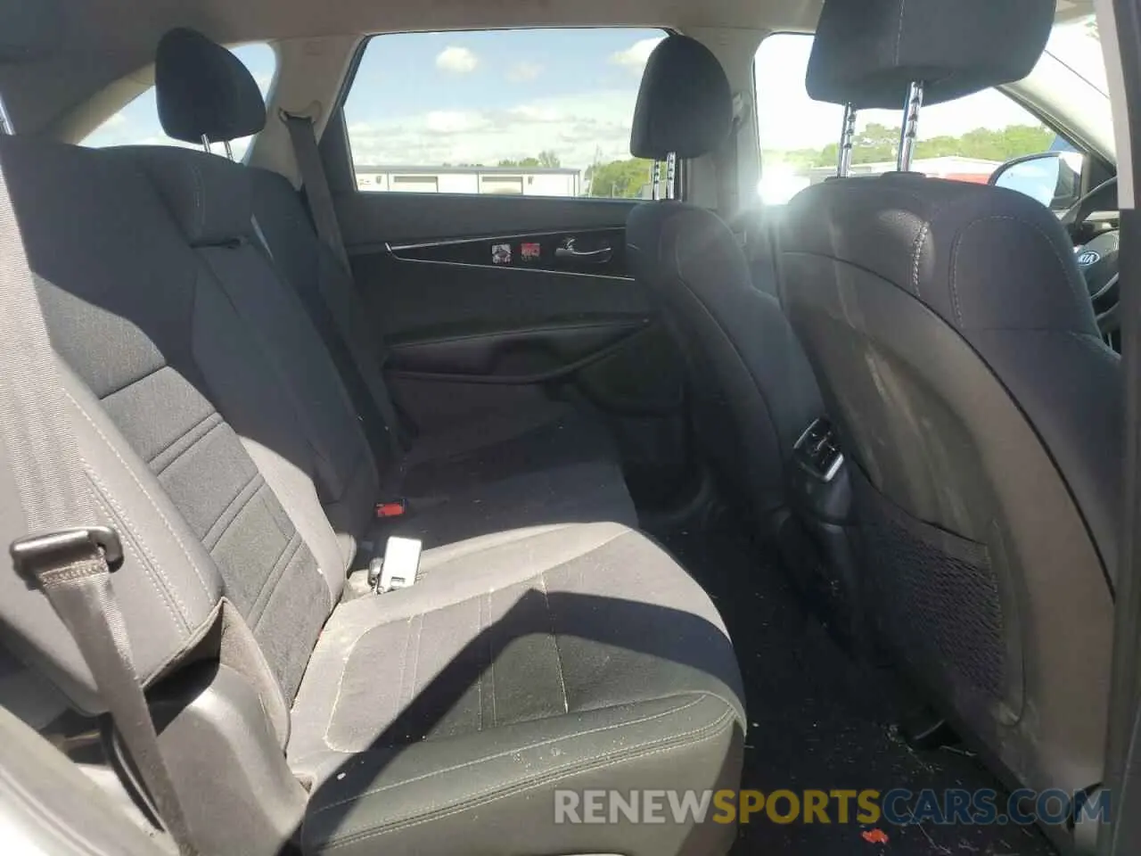 11 fotografías del automóvil dañado 5XYPG4A38LG687673 KIA SORENTO 2020