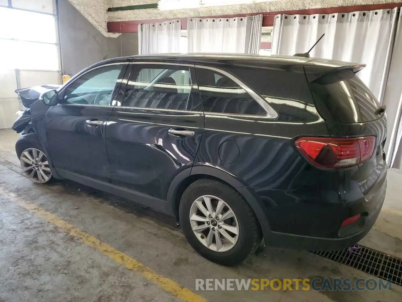 2 fotografías del automóvil dañado 5XYPG4A3XLG638264 KIA SORENTO 2020