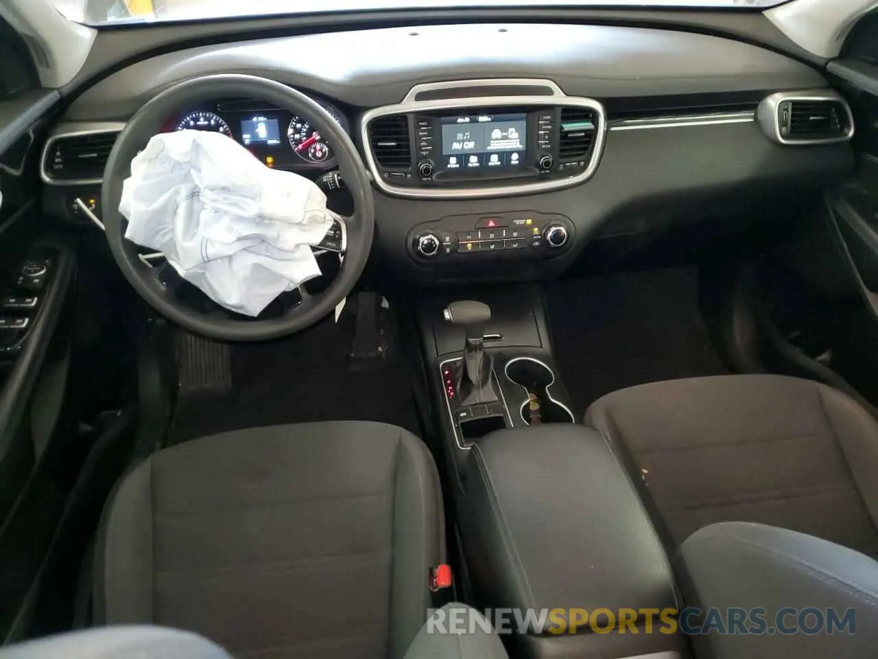 8 fotografías del automóvil dañado 5XYPG4A3XLG638264 KIA SORENTO 2020