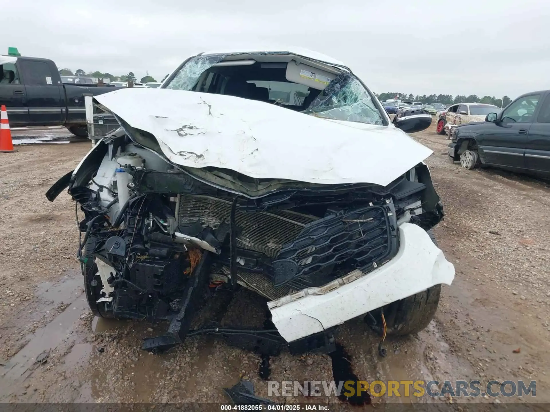 11 fotografías del automóvil dañado 5XYPG4A3XLG654612 KIA SORENTO 2020