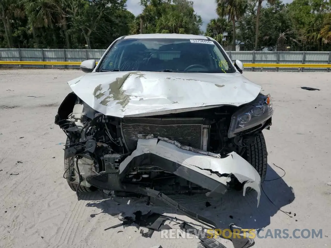 5 fotografías del automóvil dañado 5XYPG4A3XLG657641 KIA SORENTO 2020