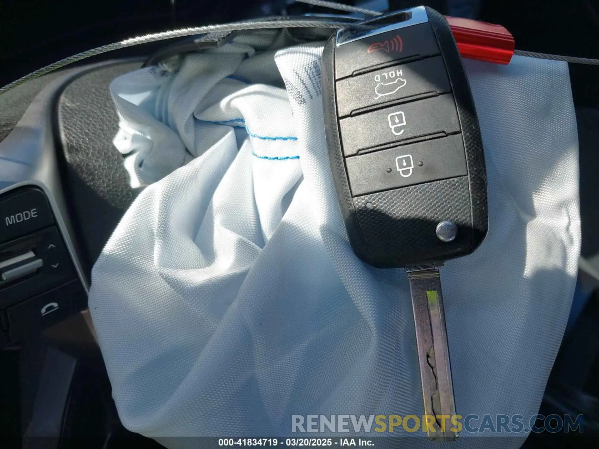 11 fotografías del automóvil dañado 5XYPG4A51LG622181 KIA SORENTO 2020