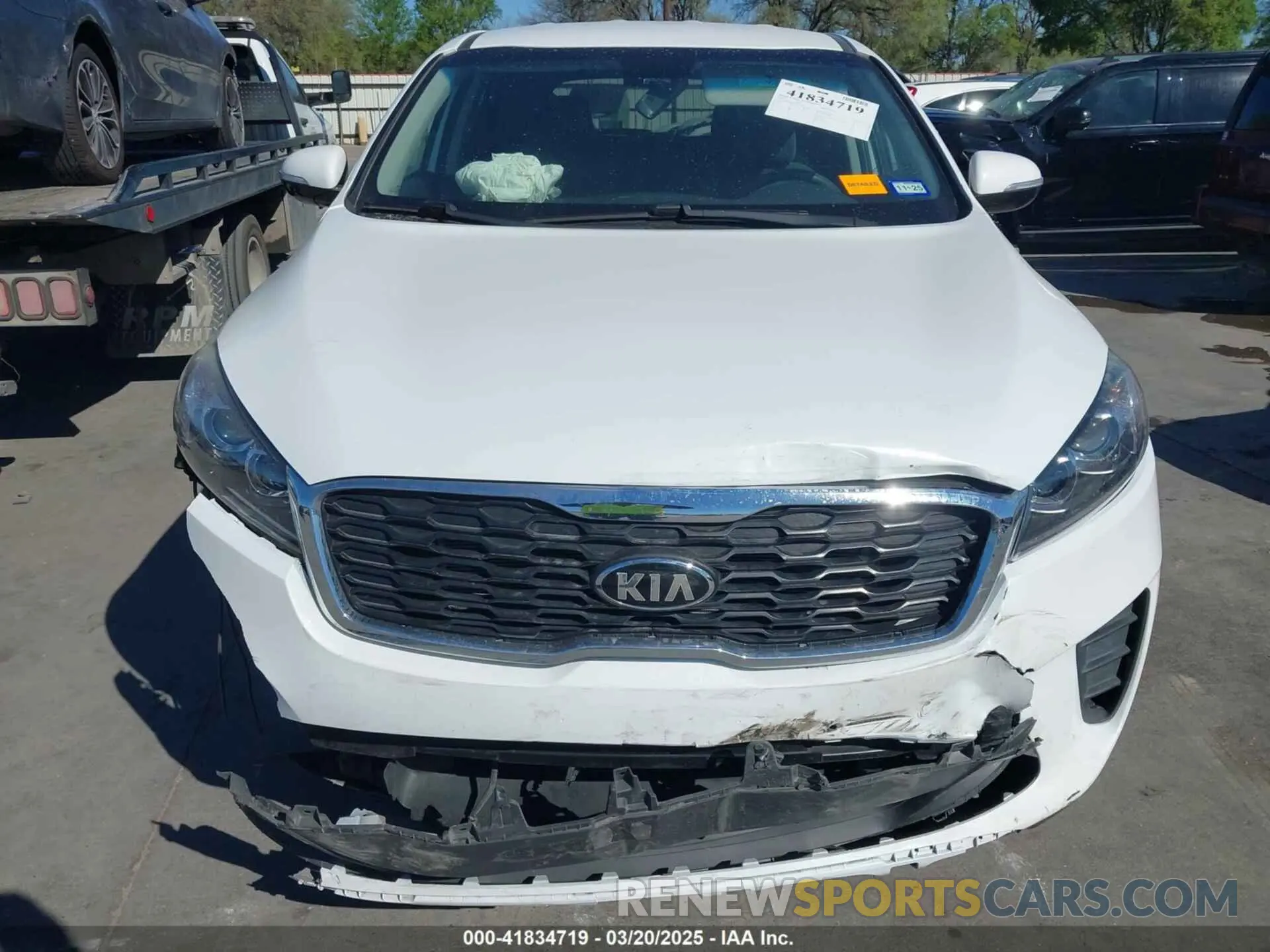 12 fotografías del automóvil dañado 5XYPG4A51LG622181 KIA SORENTO 2020