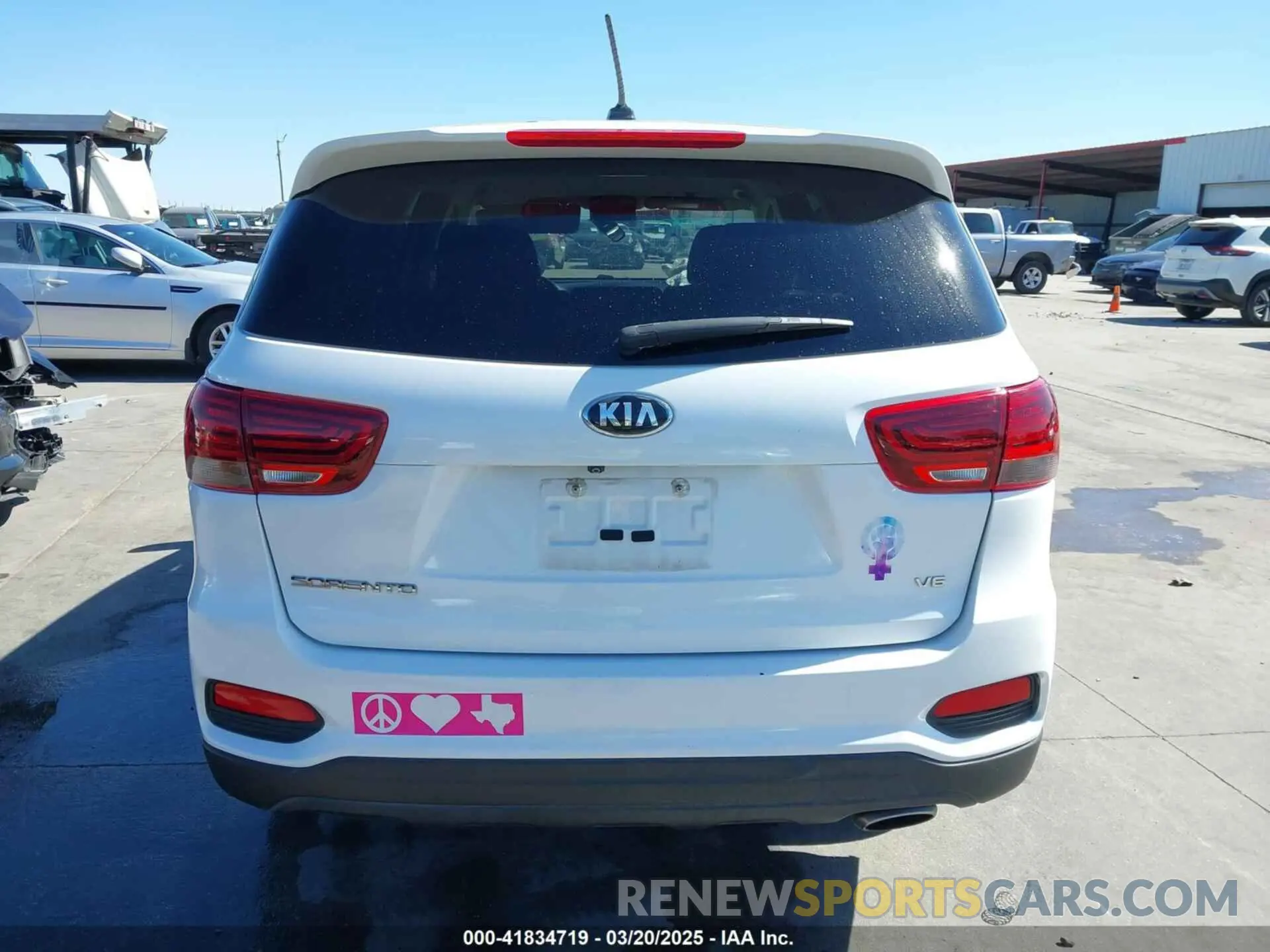 16 fotografías del automóvil dañado 5XYPG4A51LG622181 KIA SORENTO 2020