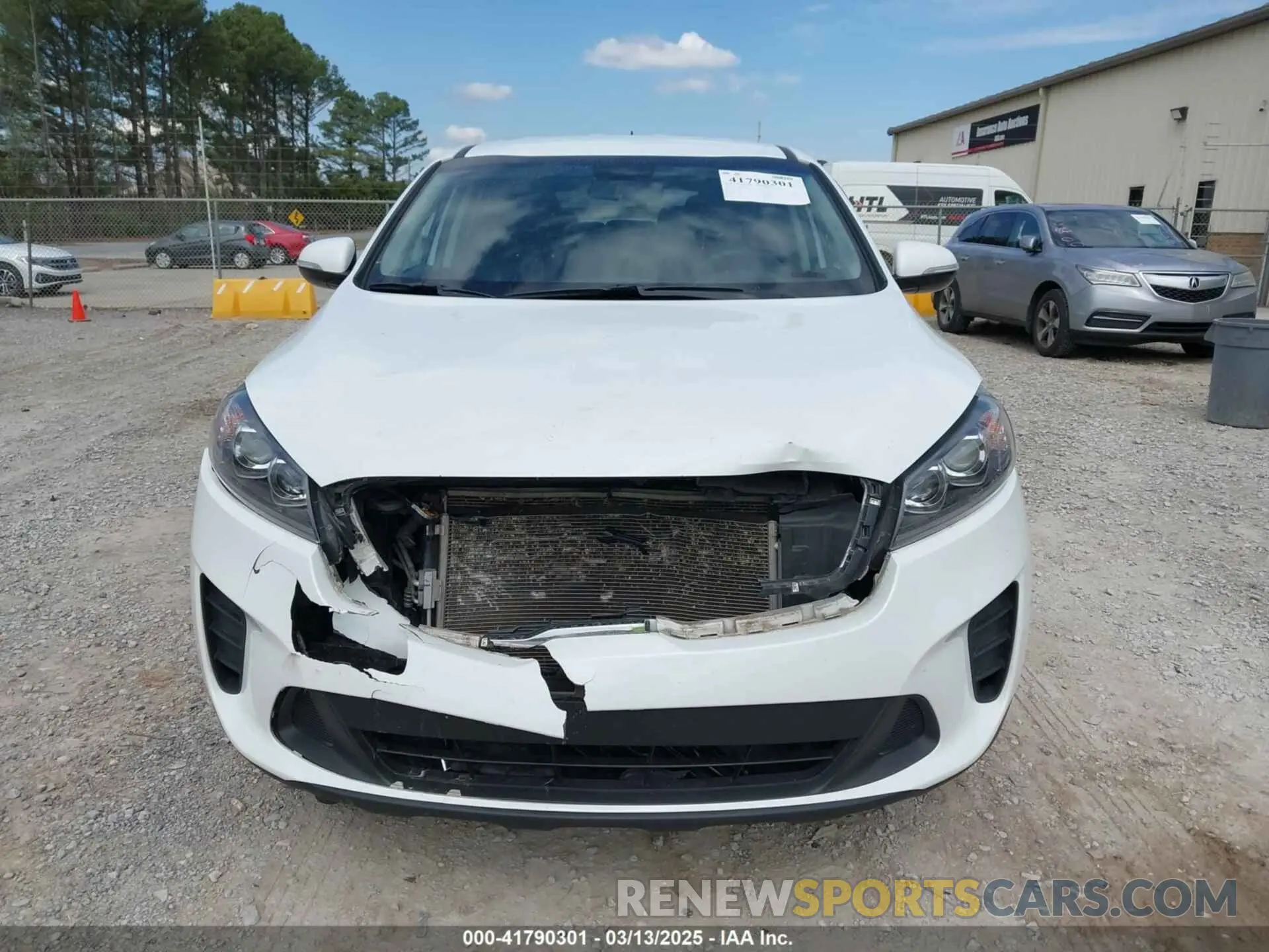 12 fotografías del automóvil dañado 5XYPG4A52LG622321 KIA SORENTO 2020