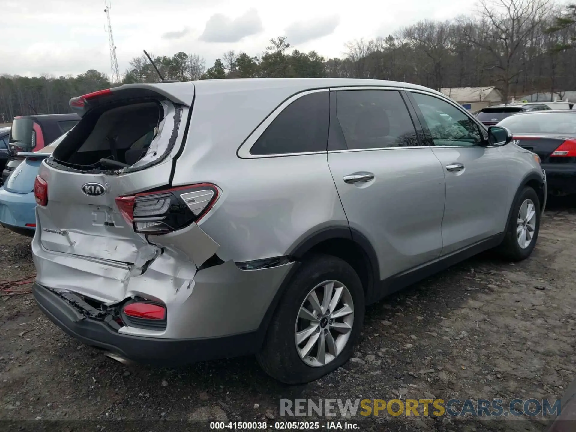 4 fotografías del automóvil dañado 5XYPG4A52LG627955 KIA SORENTO 2020