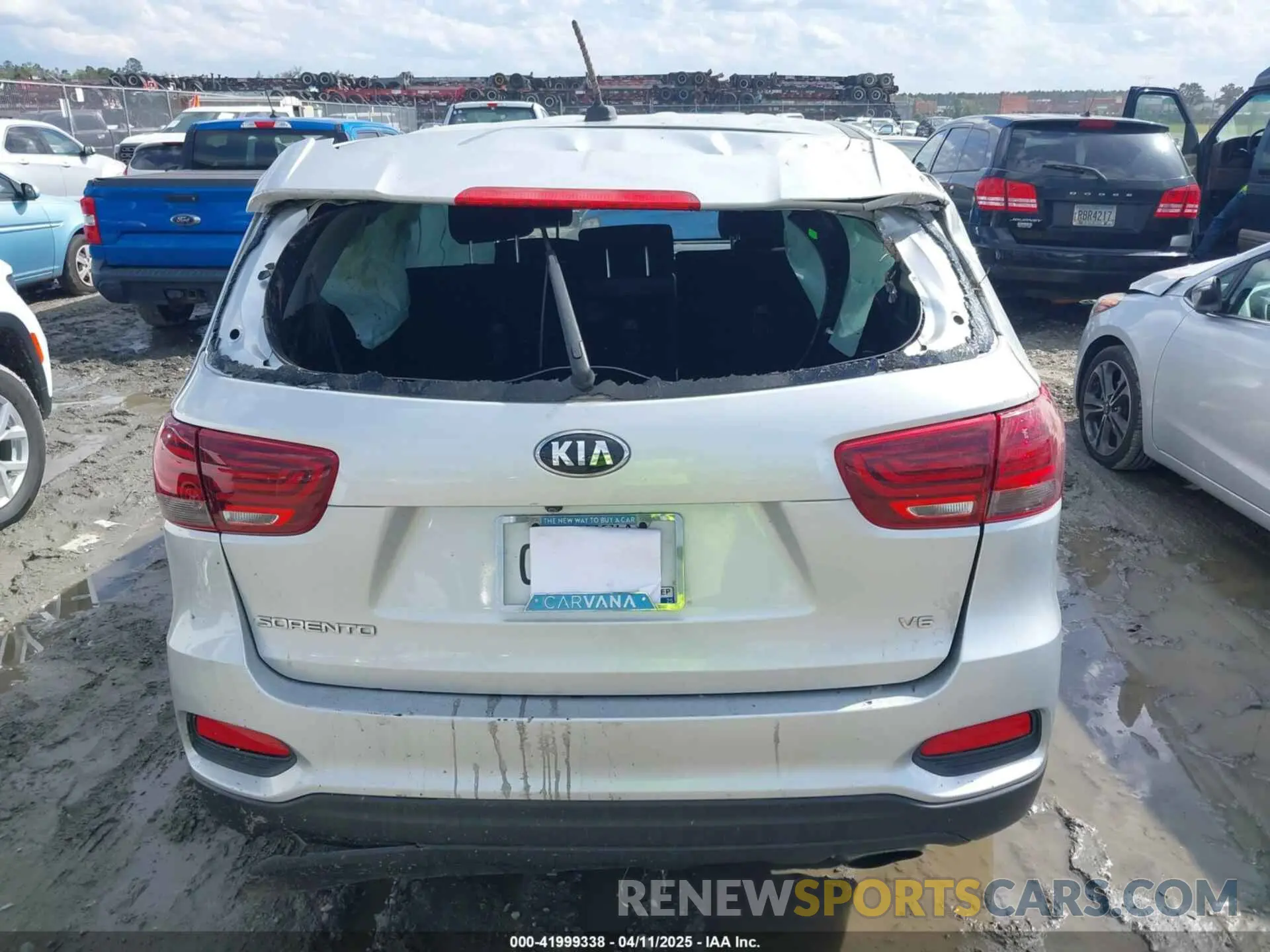 16 fotografías del automóvil dañado 5XYPG4A52LG645842 KIA SORENTO 2020