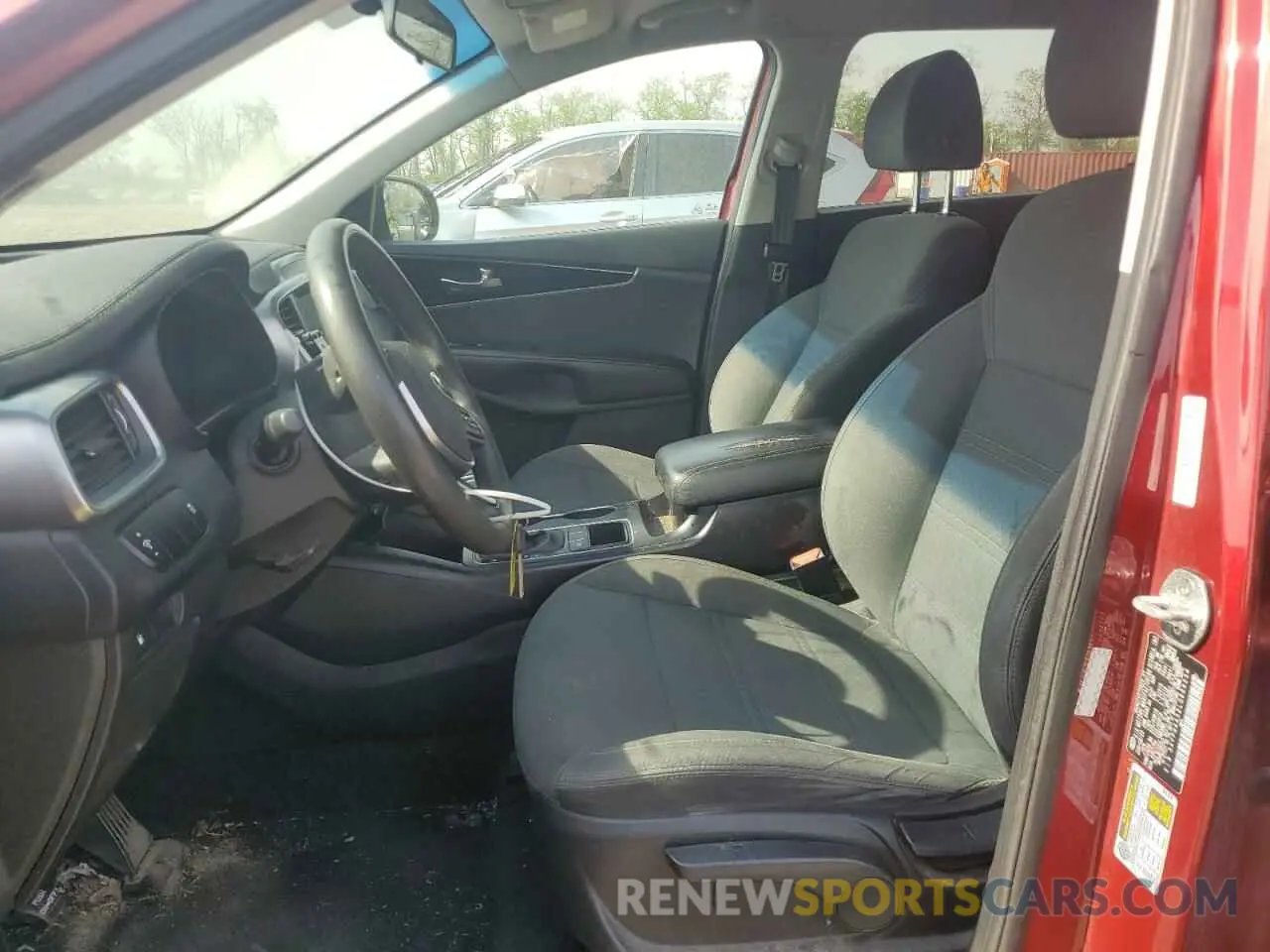 7 fotografías del automóvil dañado 5XYPG4A52LG666254 KIA SORENTO 2020