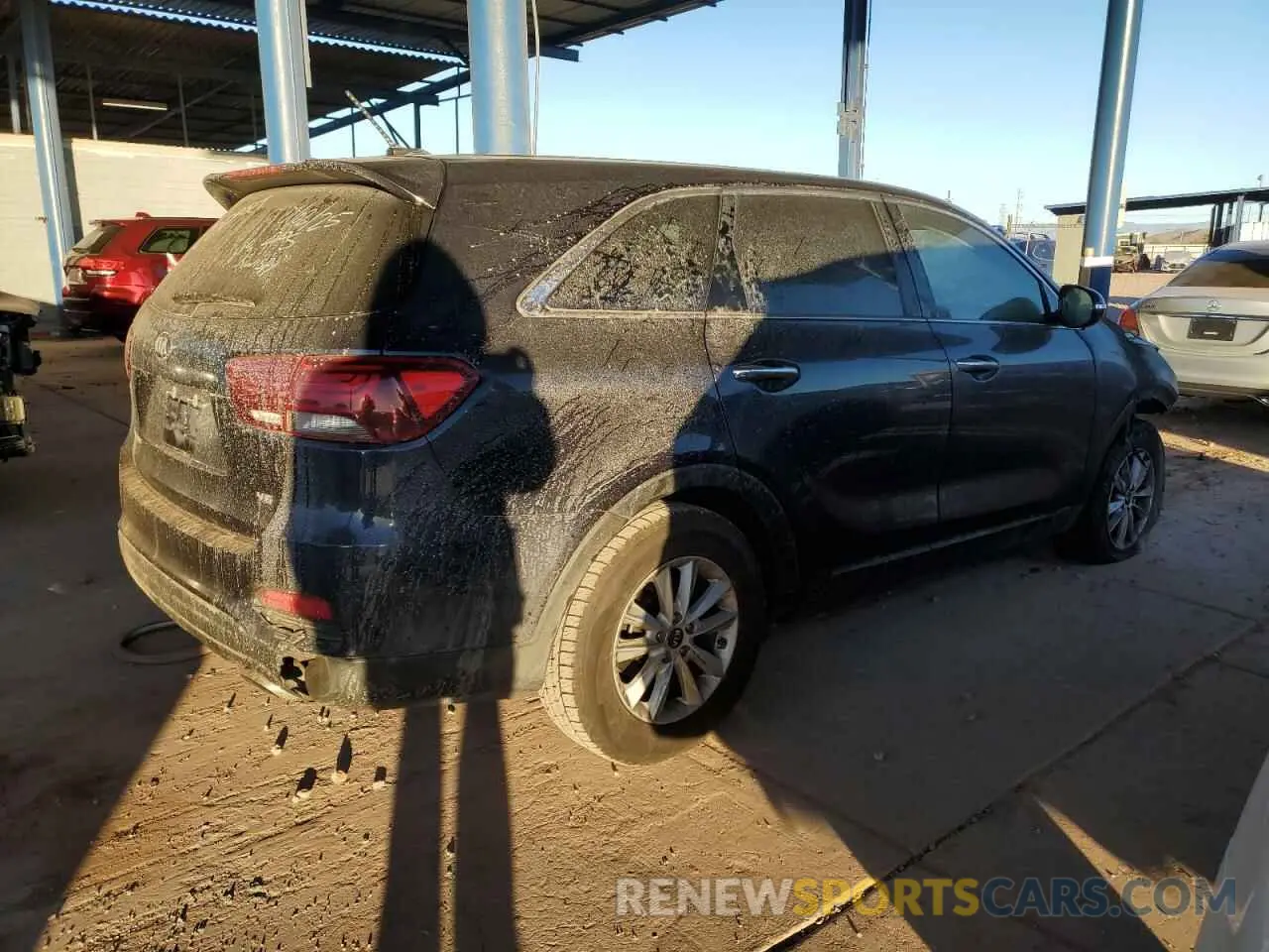3 fotografías del automóvil dañado 5XYPG4A54LG628749 KIA SORENTO 2020