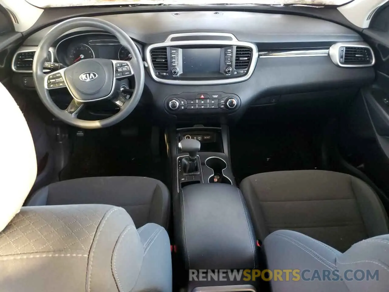 8 fotografías del automóvil dañado 5XYPG4A54LG628749 KIA SORENTO 2020