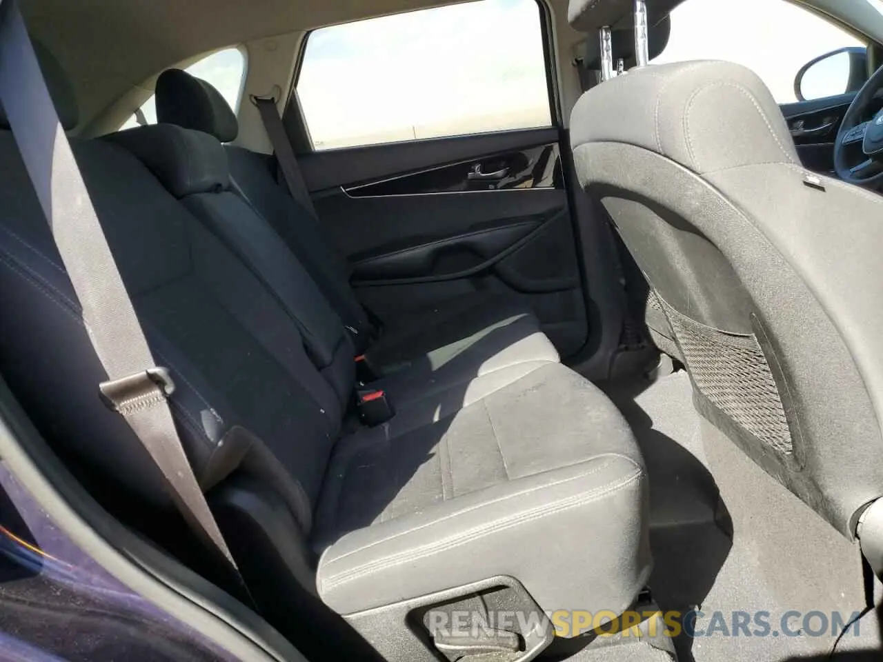 11 fotografías del automóvil dañado 5XYPG4A55LG627819 KIA SORENTO 2020