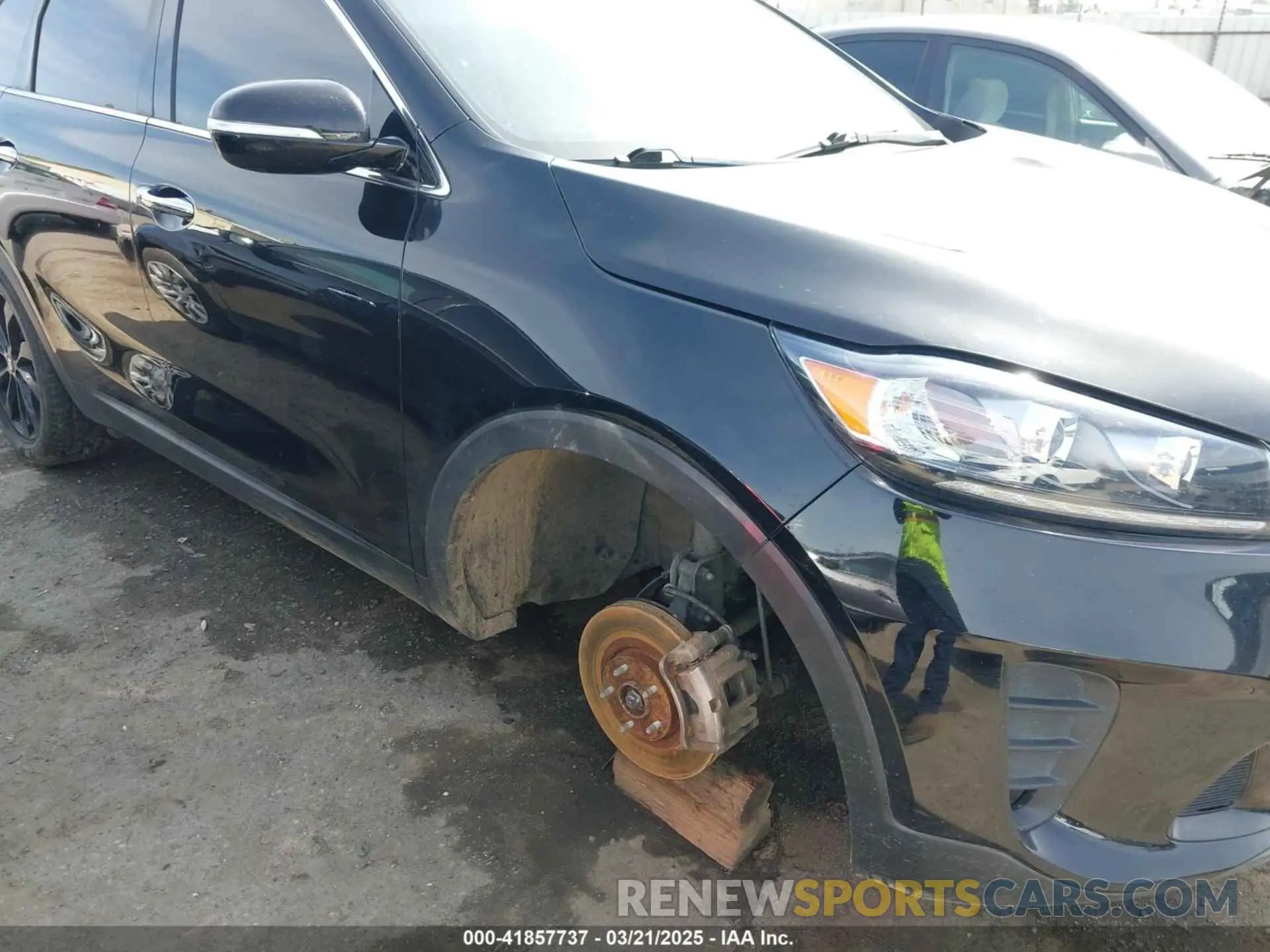 6 fotografías del automóvil dañado 5XYPG4A55LG695893 KIA SORENTO 2020