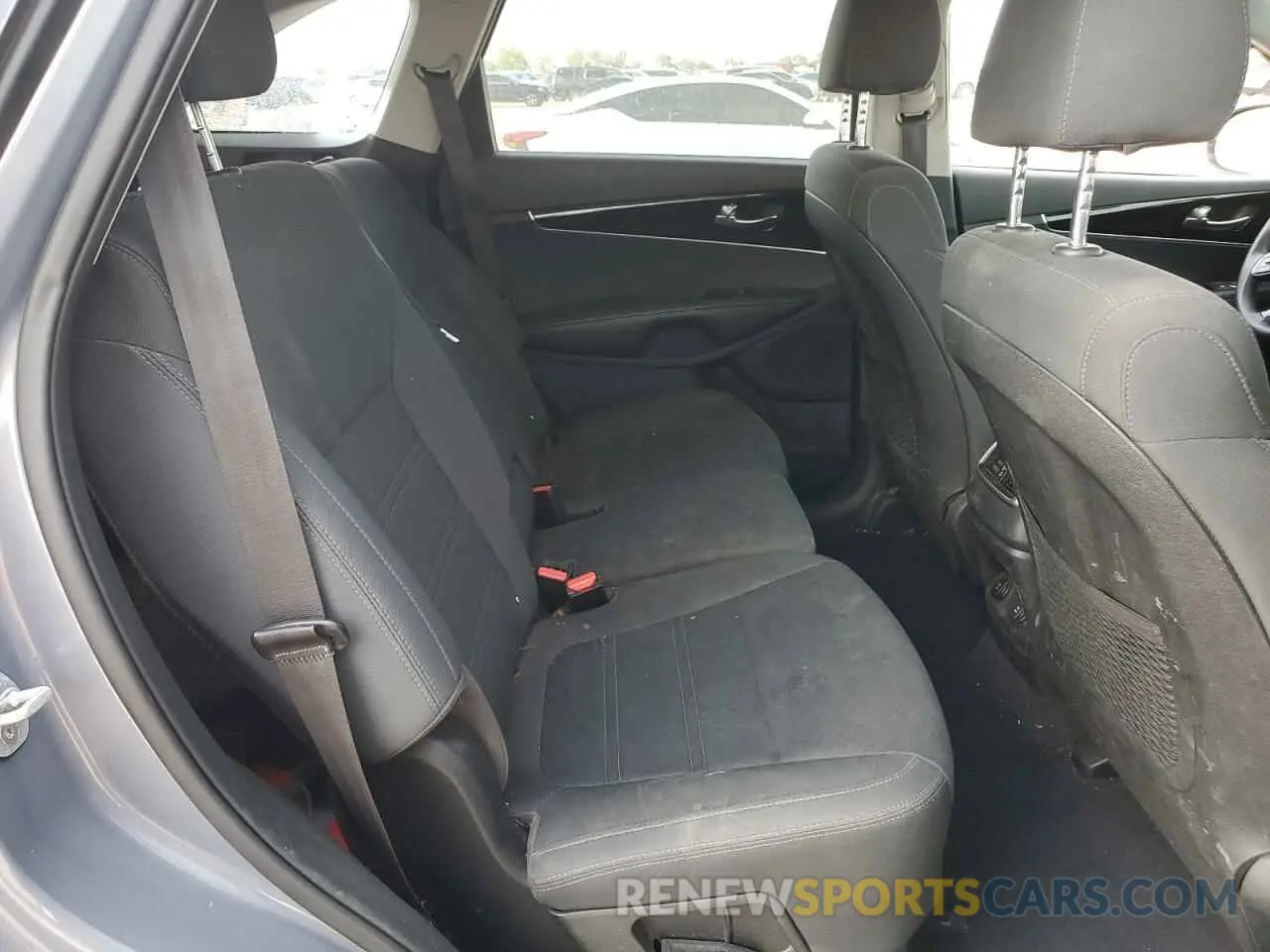 11 fotografías del automóvil dañado 5XYPG4A57LG670056 KIA SORENTO 2020