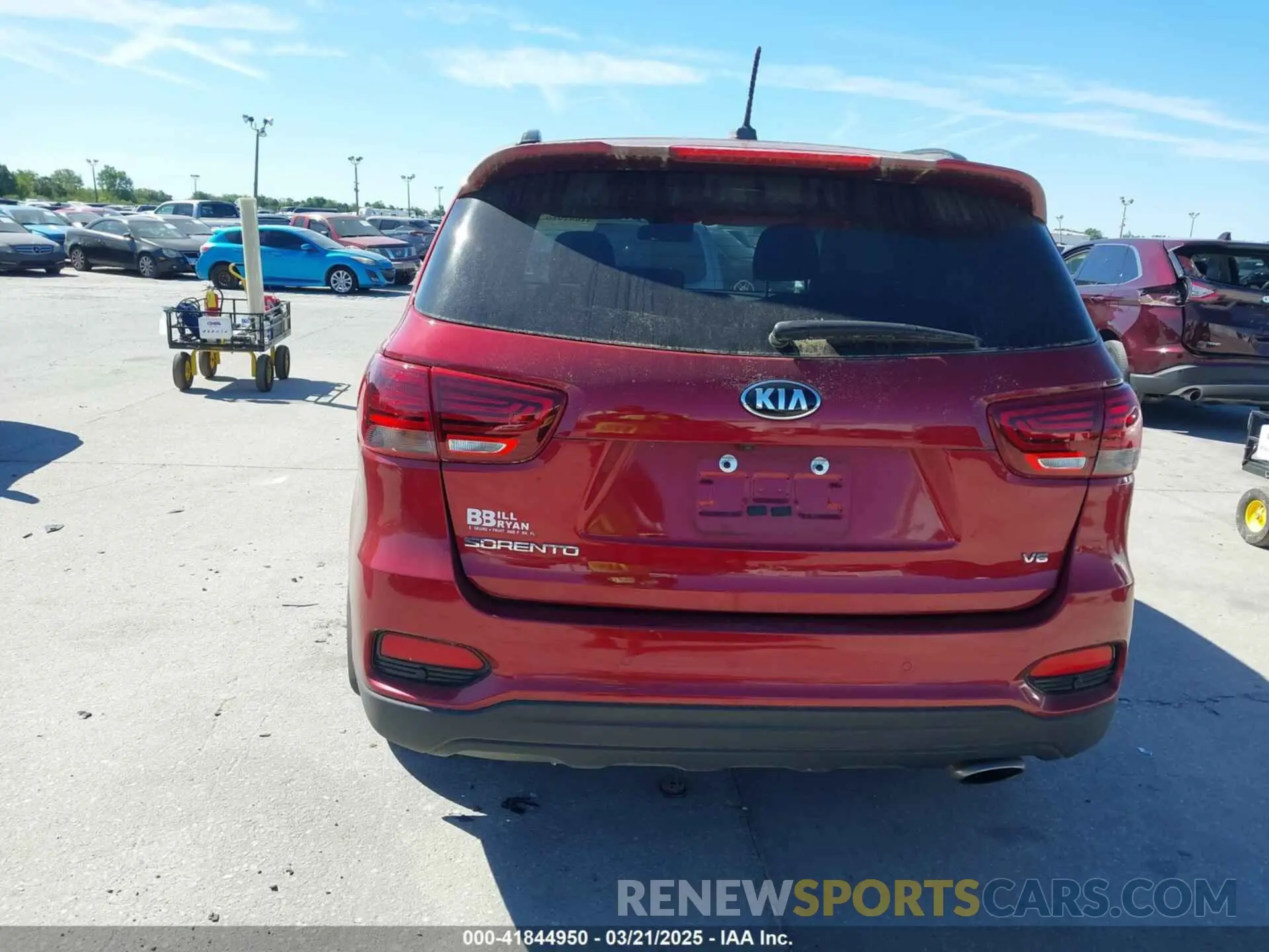 16 fotografías del automóvil dañado 5XYPG4A58LG710791 KIA SORENTO 2020