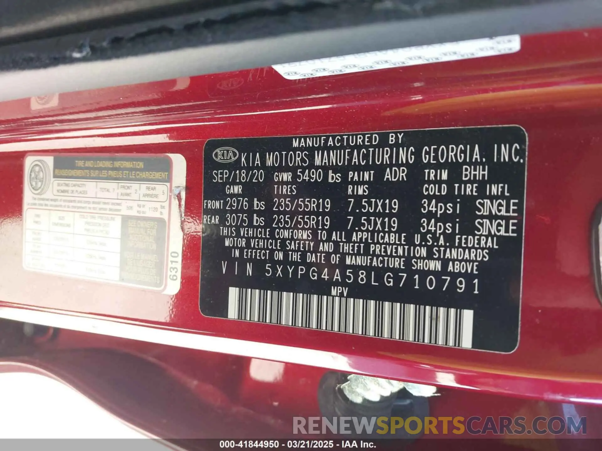 9 fotografías del automóvil dañado 5XYPG4A58LG710791 KIA SORENTO 2020
