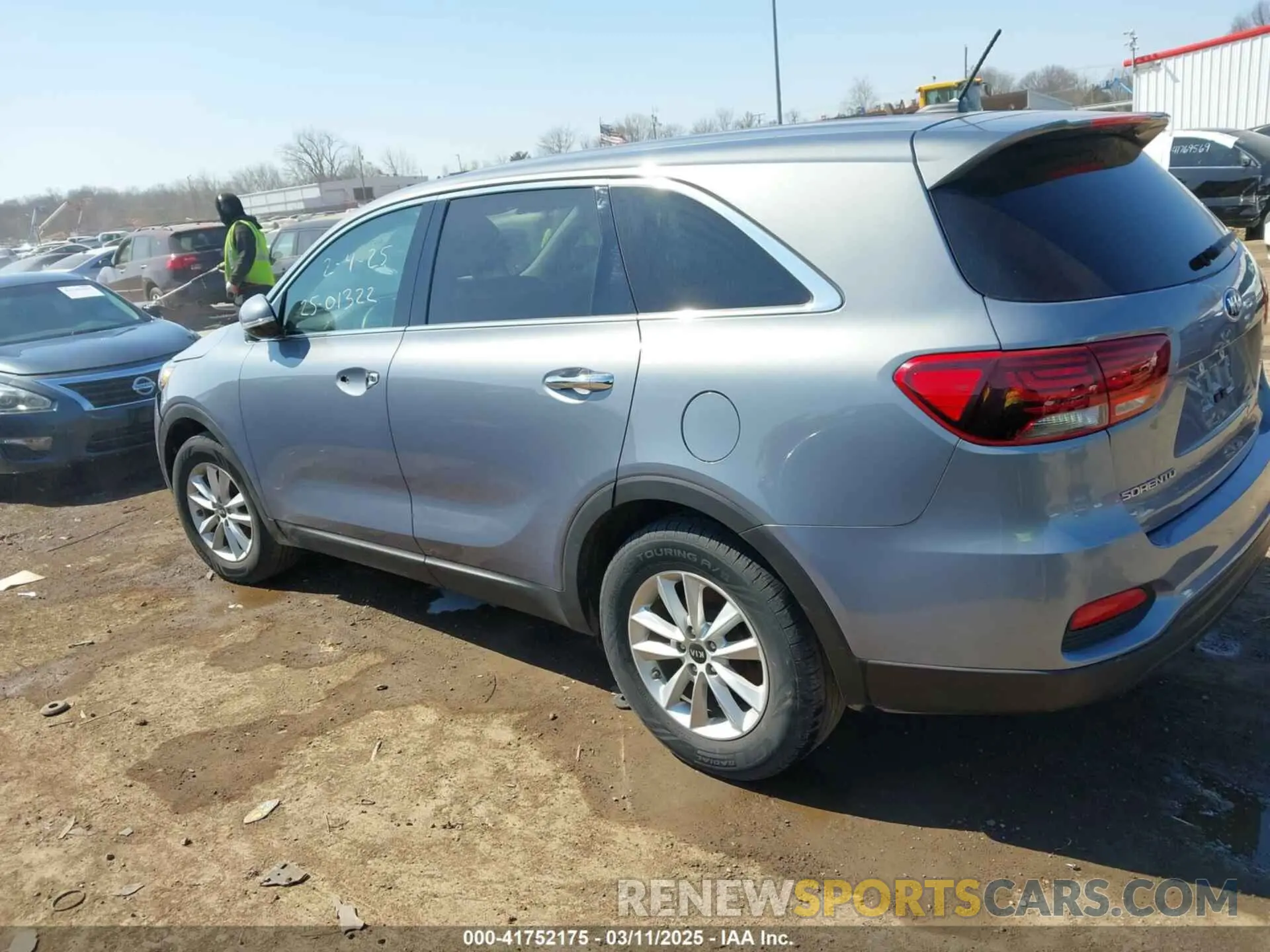 14 fotografías del automóvil dañado 5XYPG4A59LG620081 KIA SORENTO 2020