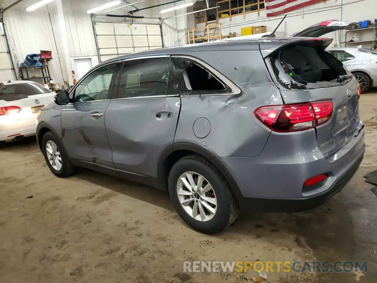 2 fotografías del automóvil dañado 5XYPG4A5XLG613172 KIA SORENTO 2020