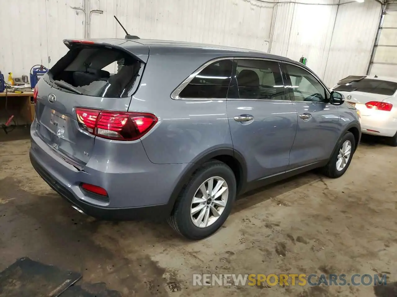 3 fotografías del automóvil dañado 5XYPG4A5XLG613172 KIA SORENTO 2020