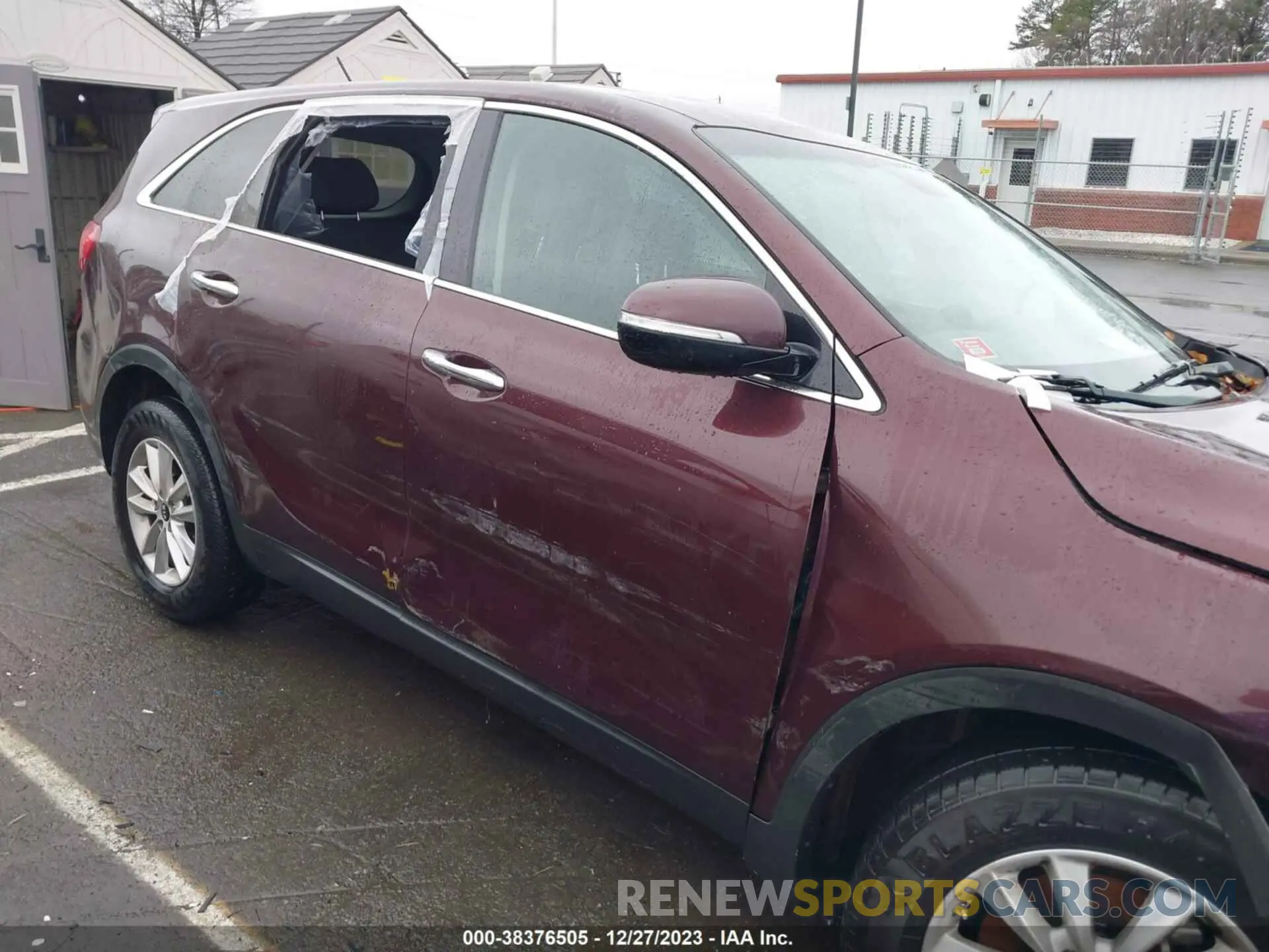 11 fotografías del automóvil dañado 5XYPG4A5XLG615276 KIA SORENTO 2020