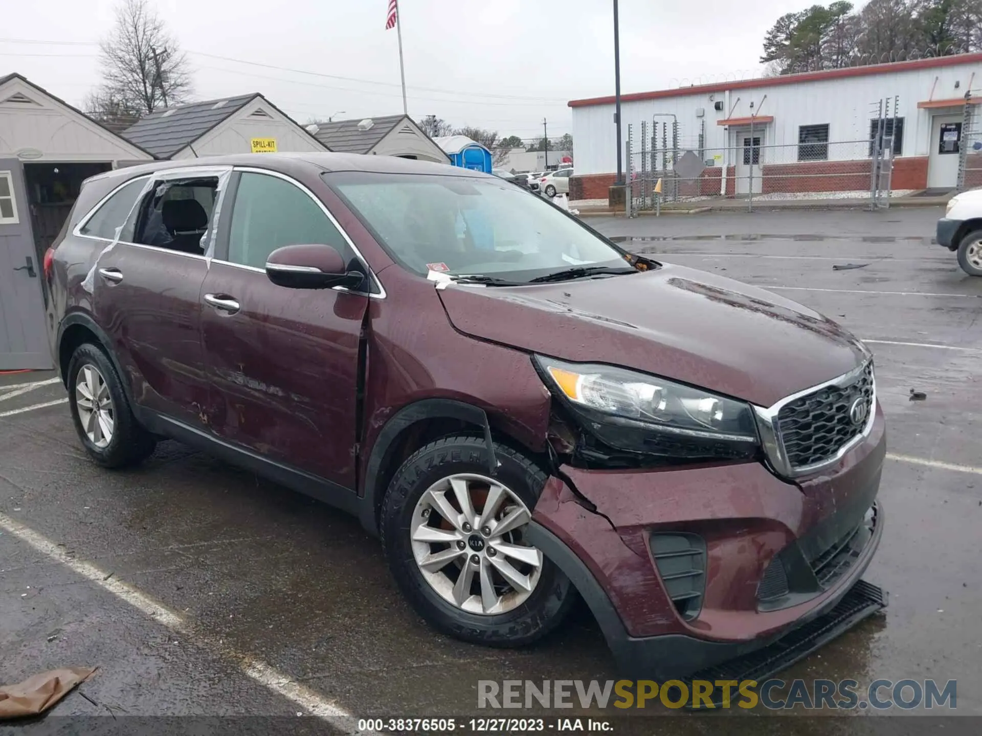 13 fotografías del automóvil dañado 5XYPG4A5XLG615276 KIA SORENTO 2020