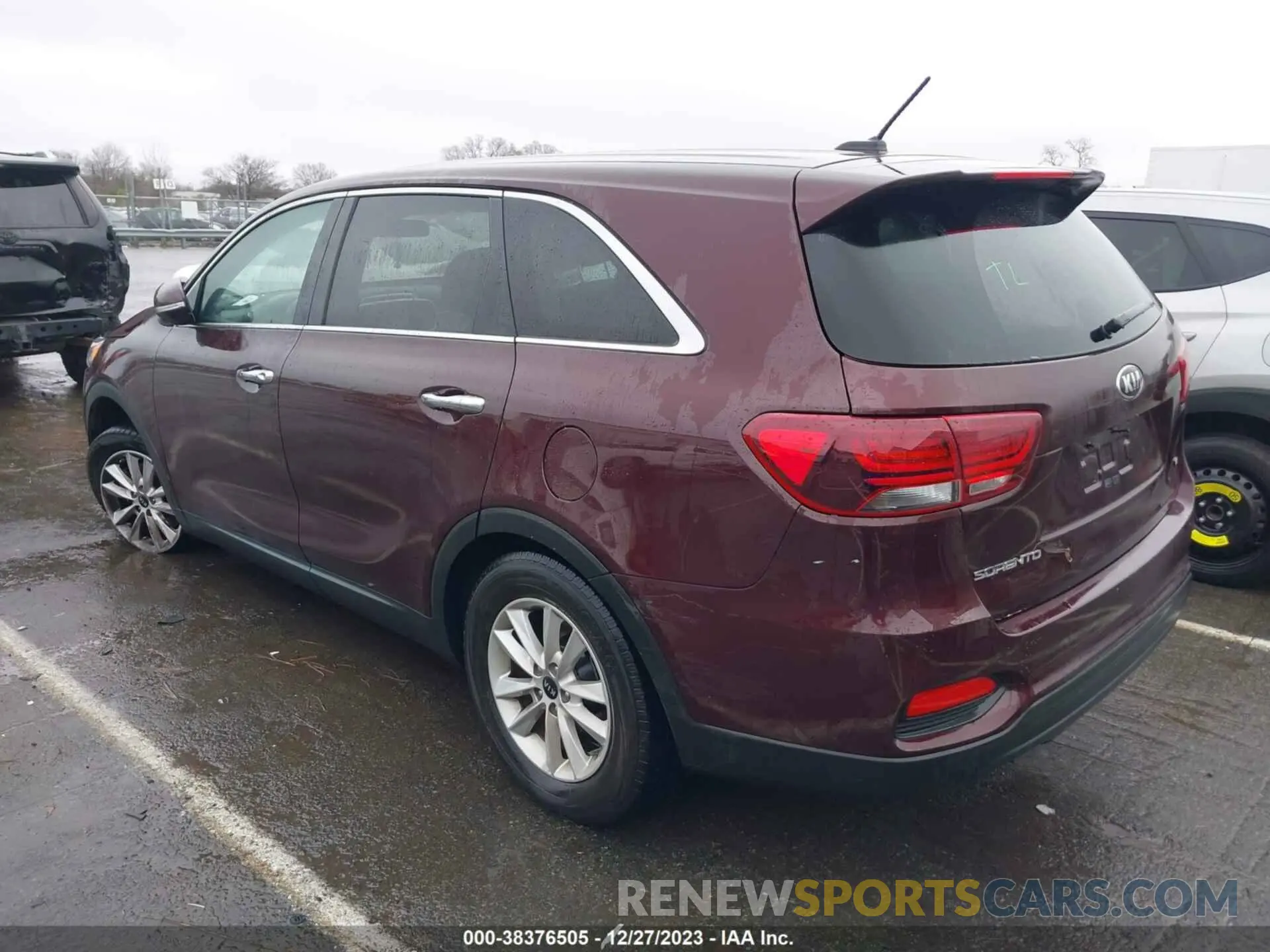 3 fotografías del automóvil dañado 5XYPG4A5XLG615276 KIA SORENTO 2020