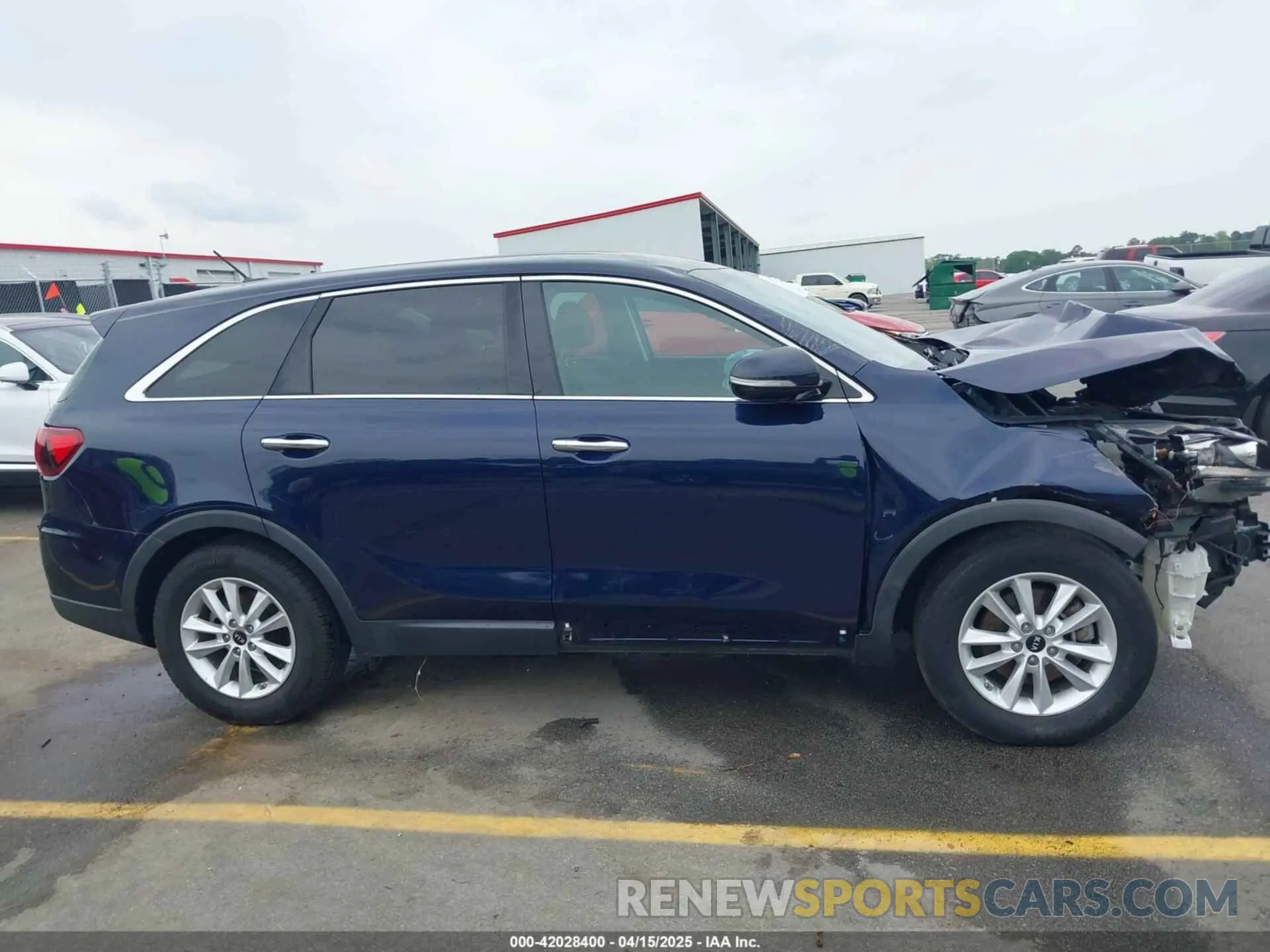13 fotografías del automóvil dañado 5XYPG4A5XLG626844 KIA SORENTO 2020