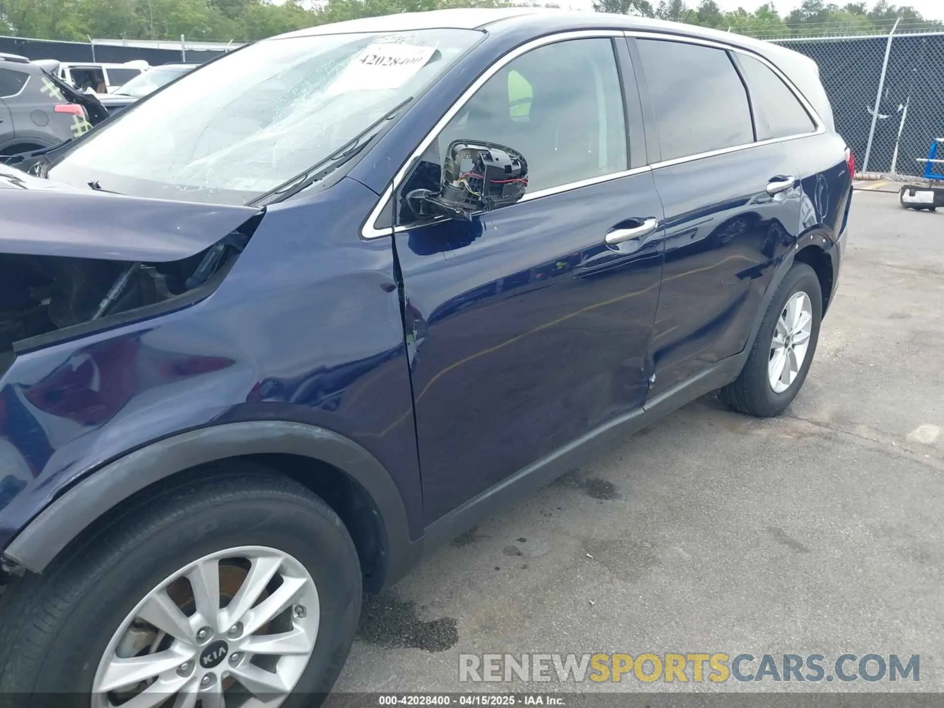 17 fotografías del automóvil dañado 5XYPG4A5XLG626844 KIA SORENTO 2020