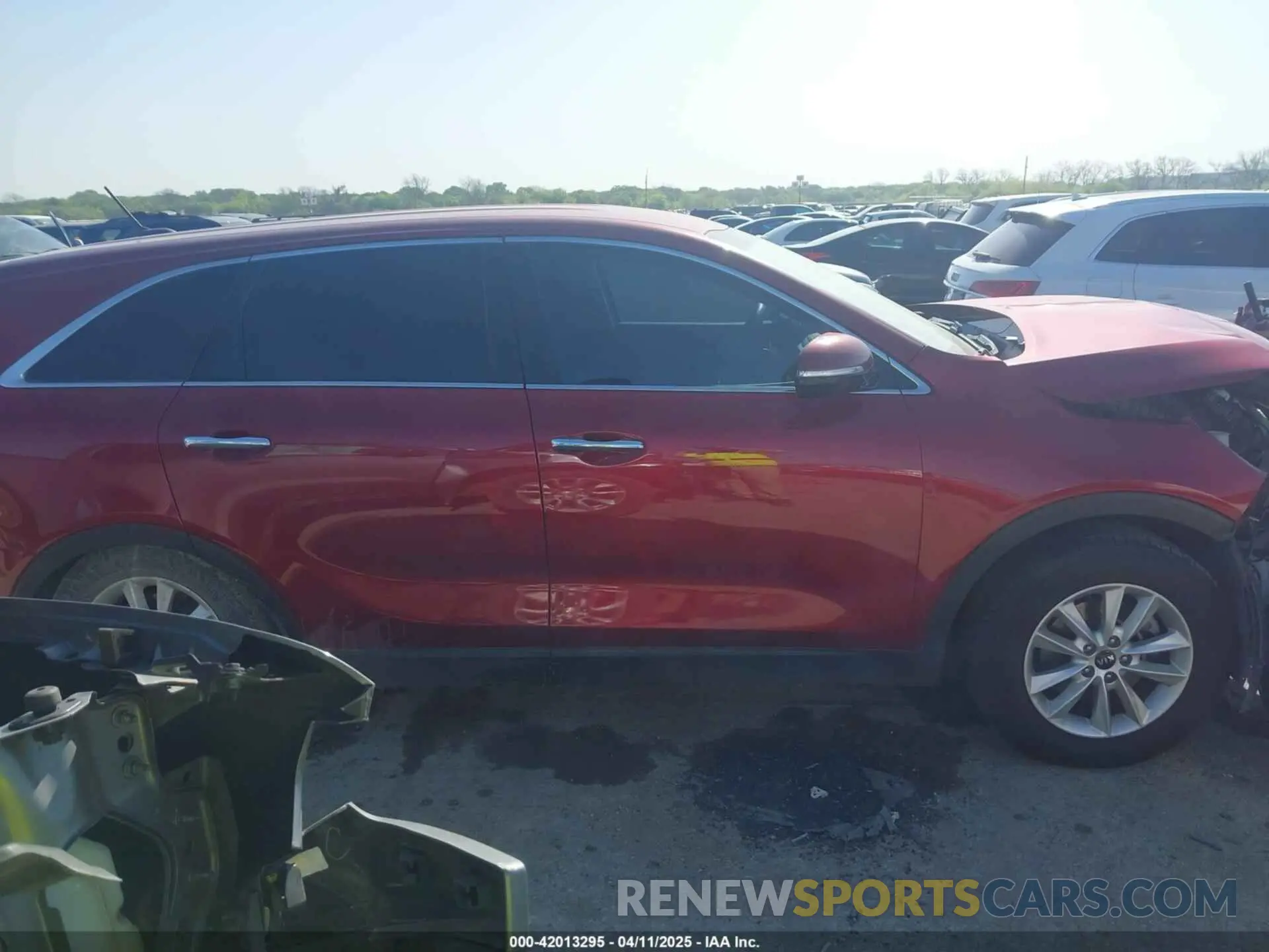 13 fotografías del automóvil dañado 5XYPG4A5XLG628223 KIA SORENTO 2020
