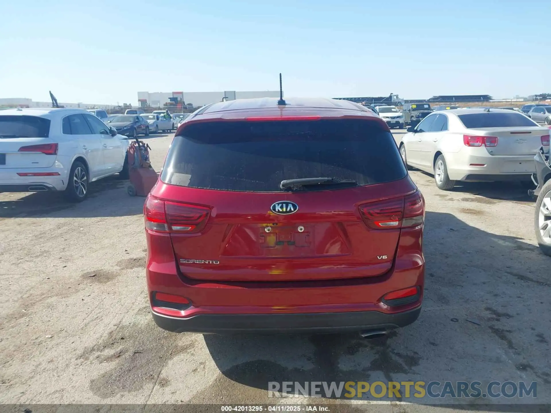 16 fotografías del automóvil dañado 5XYPG4A5XLG628223 KIA SORENTO 2020