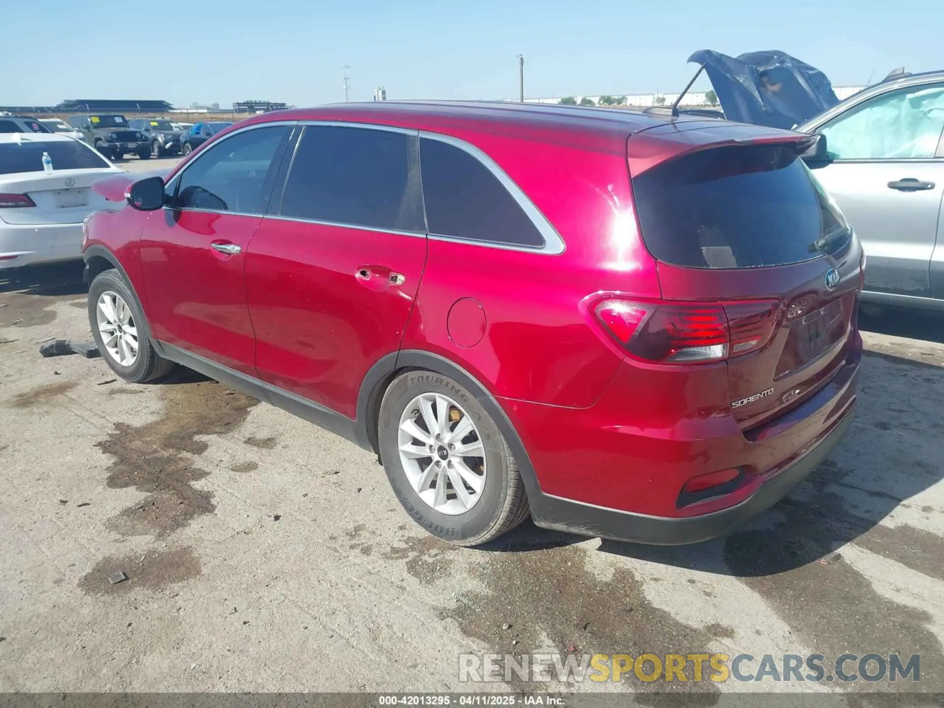 3 fotografías del automóvil dañado 5XYPG4A5XLG628223 KIA SORENTO 2020