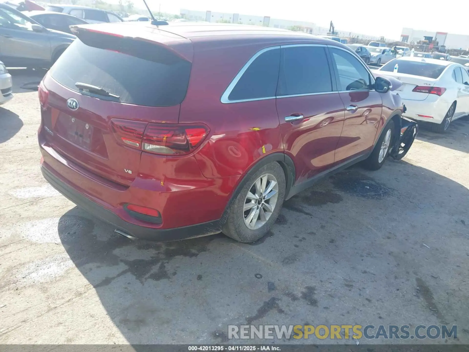 4 fotografías del automóvil dañado 5XYPG4A5XLG628223 KIA SORENTO 2020