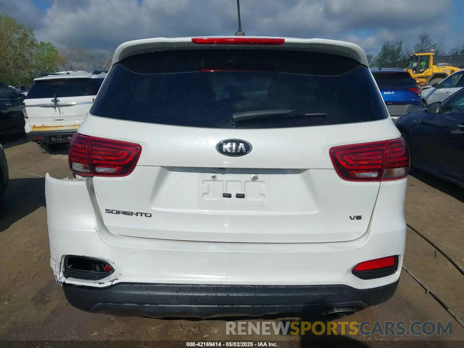 17 fotografías del automóvil dañado 5XYPG4A5XLG628626 KIA SORENTO 2020