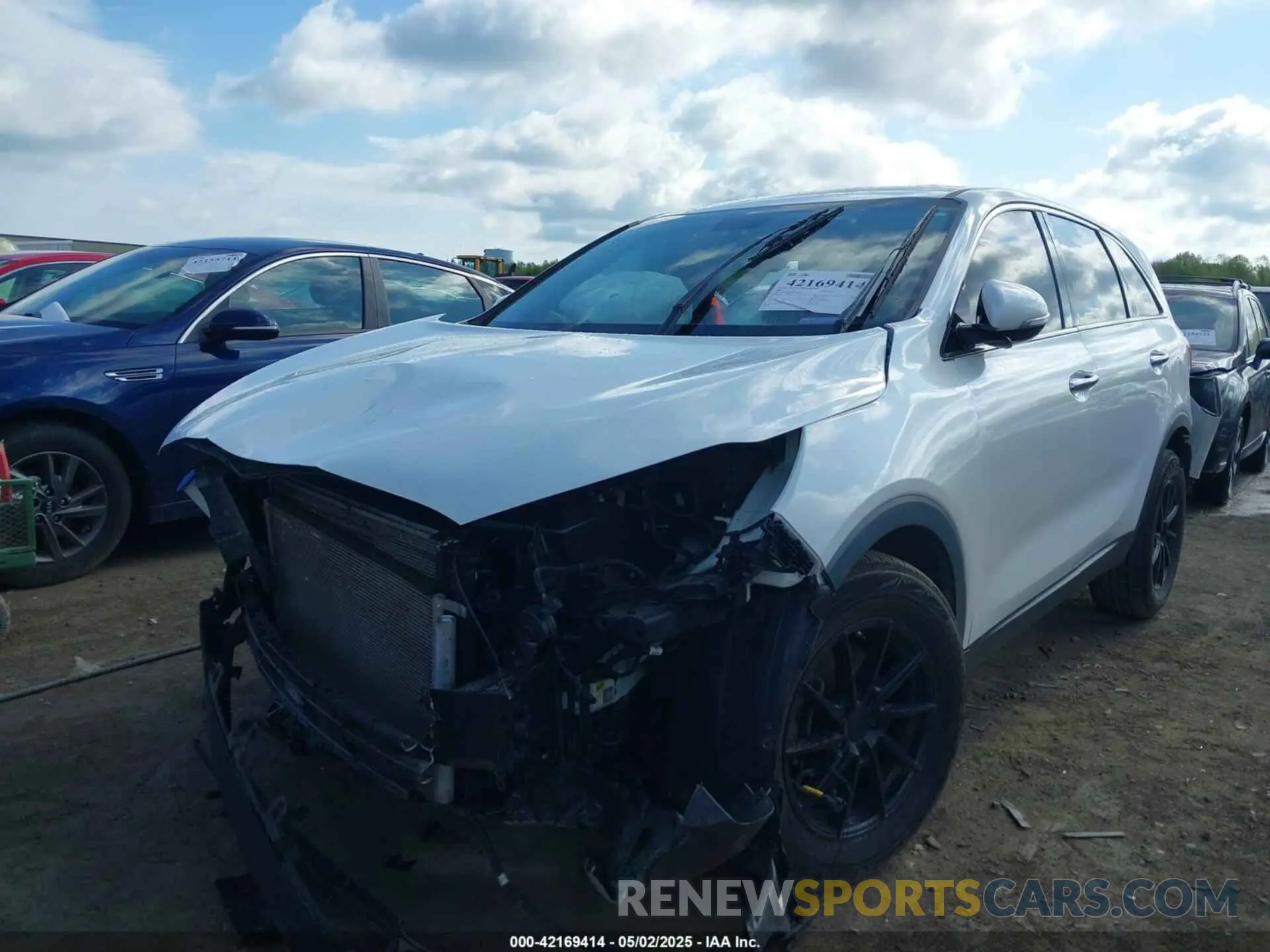 2 fotografías del automóvil dañado 5XYPG4A5XLG628626 KIA SORENTO 2020